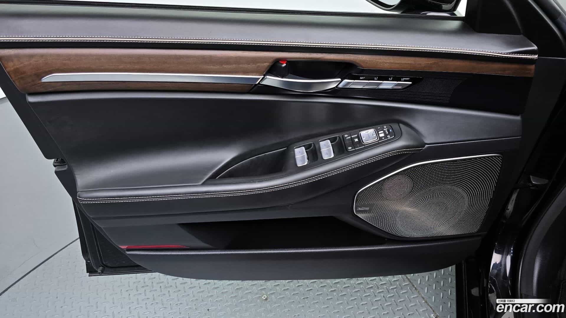 G90 Genesis 2019.11-INNER-034