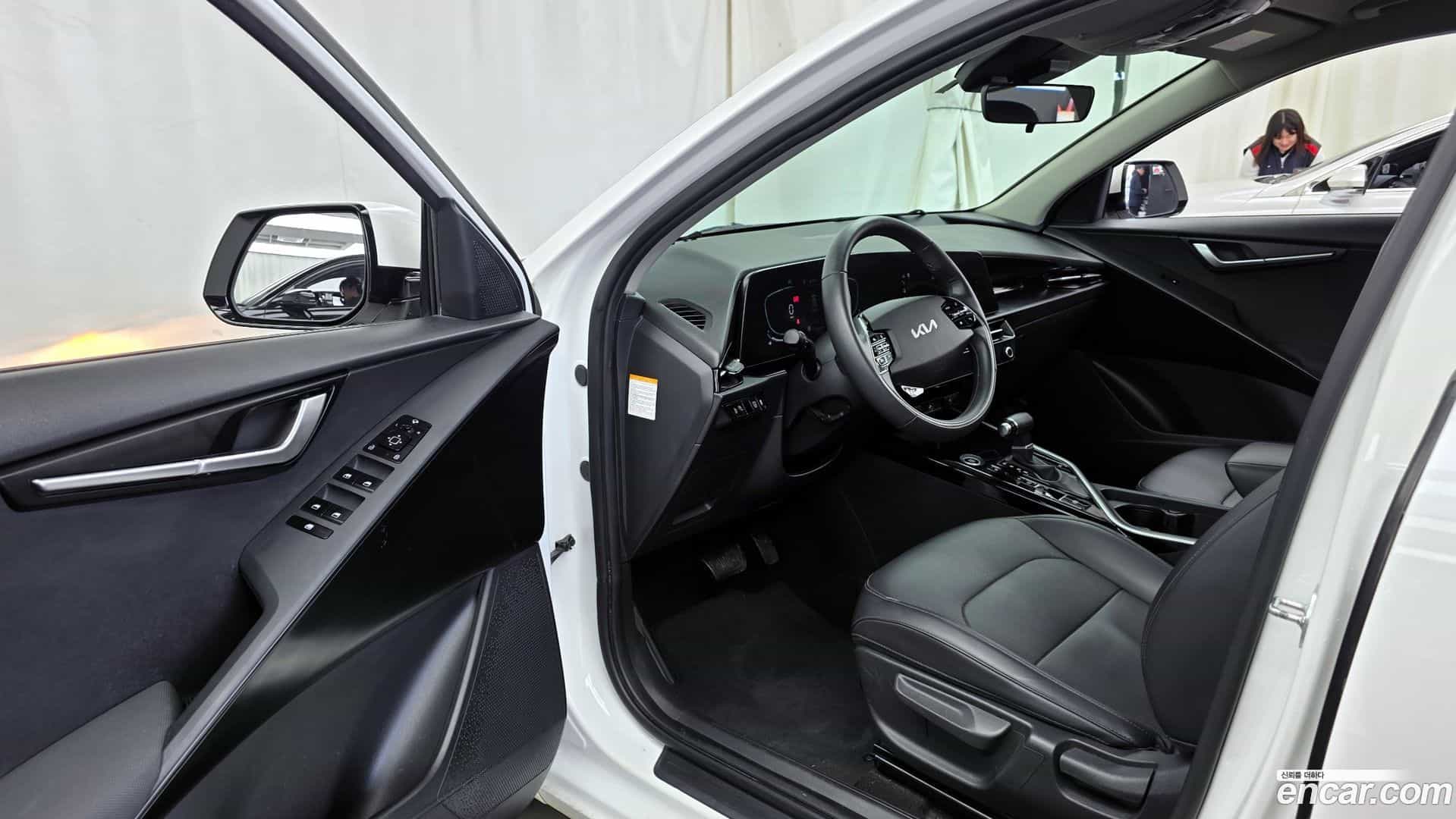 Niro Kia 2022.2-INNER-010
