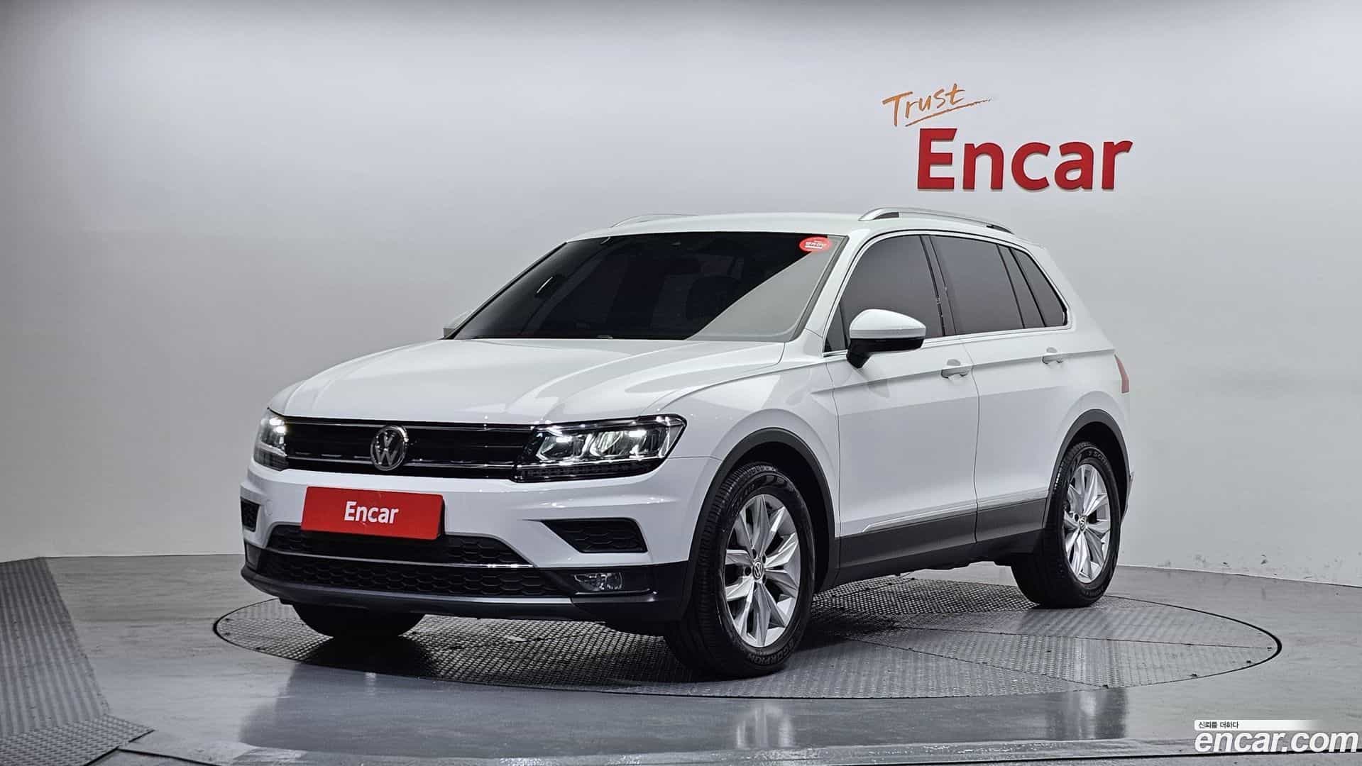 Tiguan Volkswagen 2020.2-OUTER-001