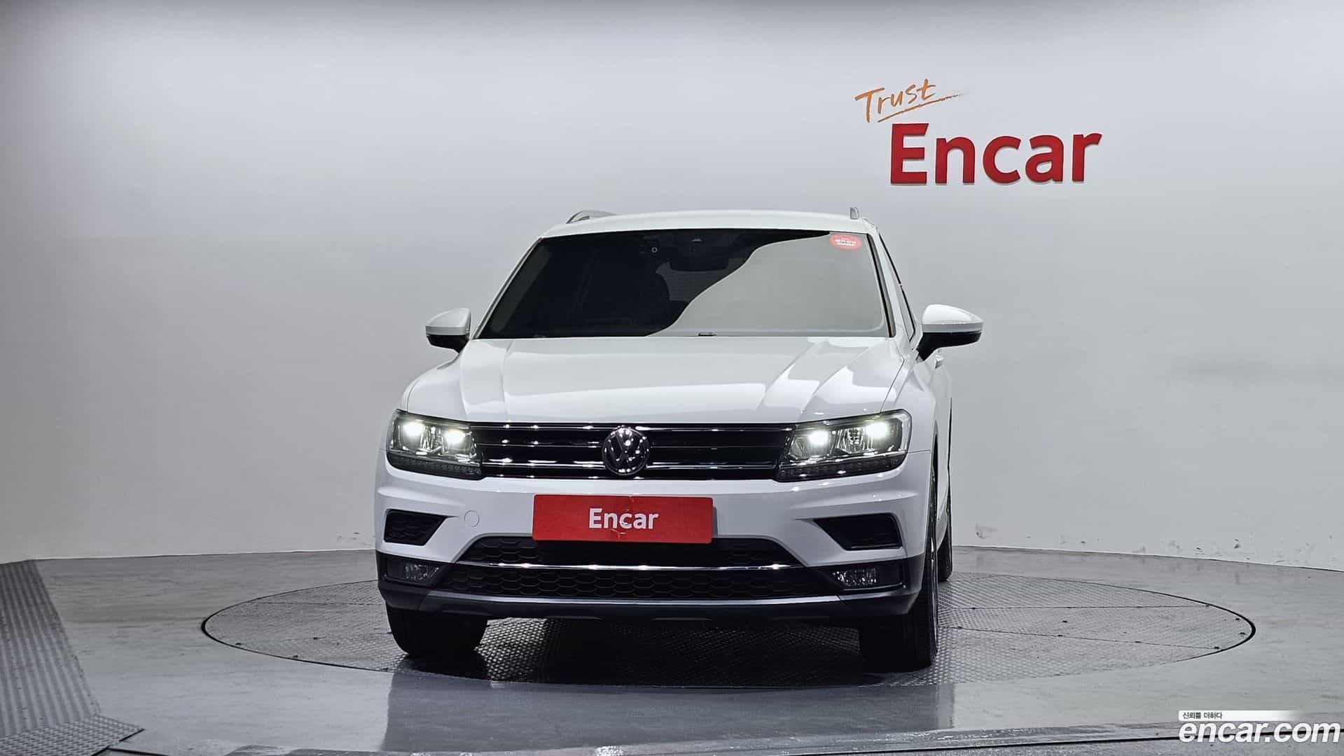 Tiguan Volkswagen 2020.2-OUTER-003