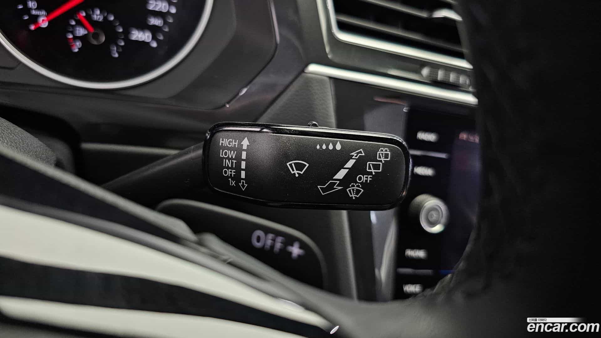 Tiguan Volkswagen 2020.2-OPTION-040