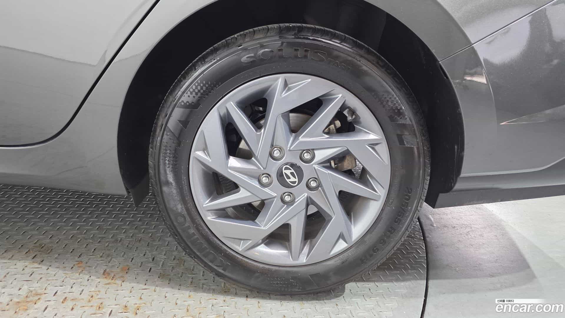 AVANTE Hyundai 2024.0-OUTER-031