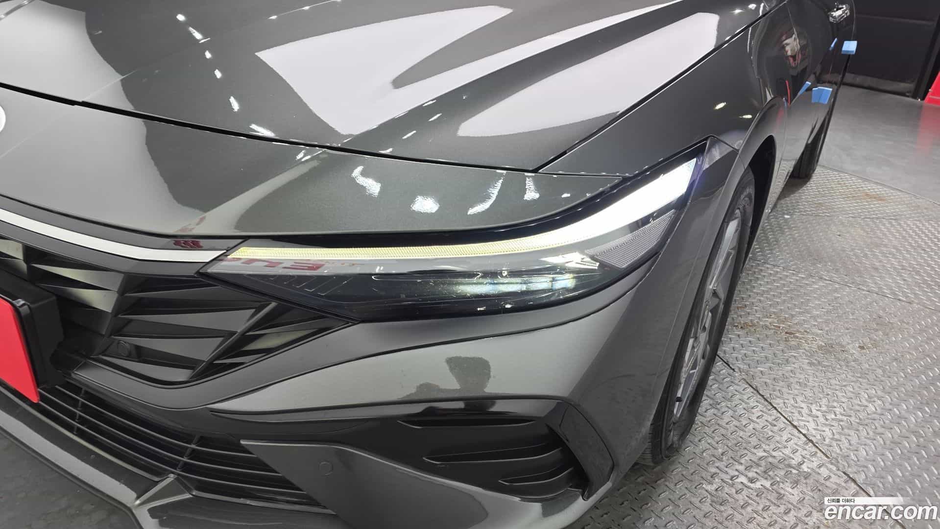 AVANTE Hyundai 2024.0-OUTER-032