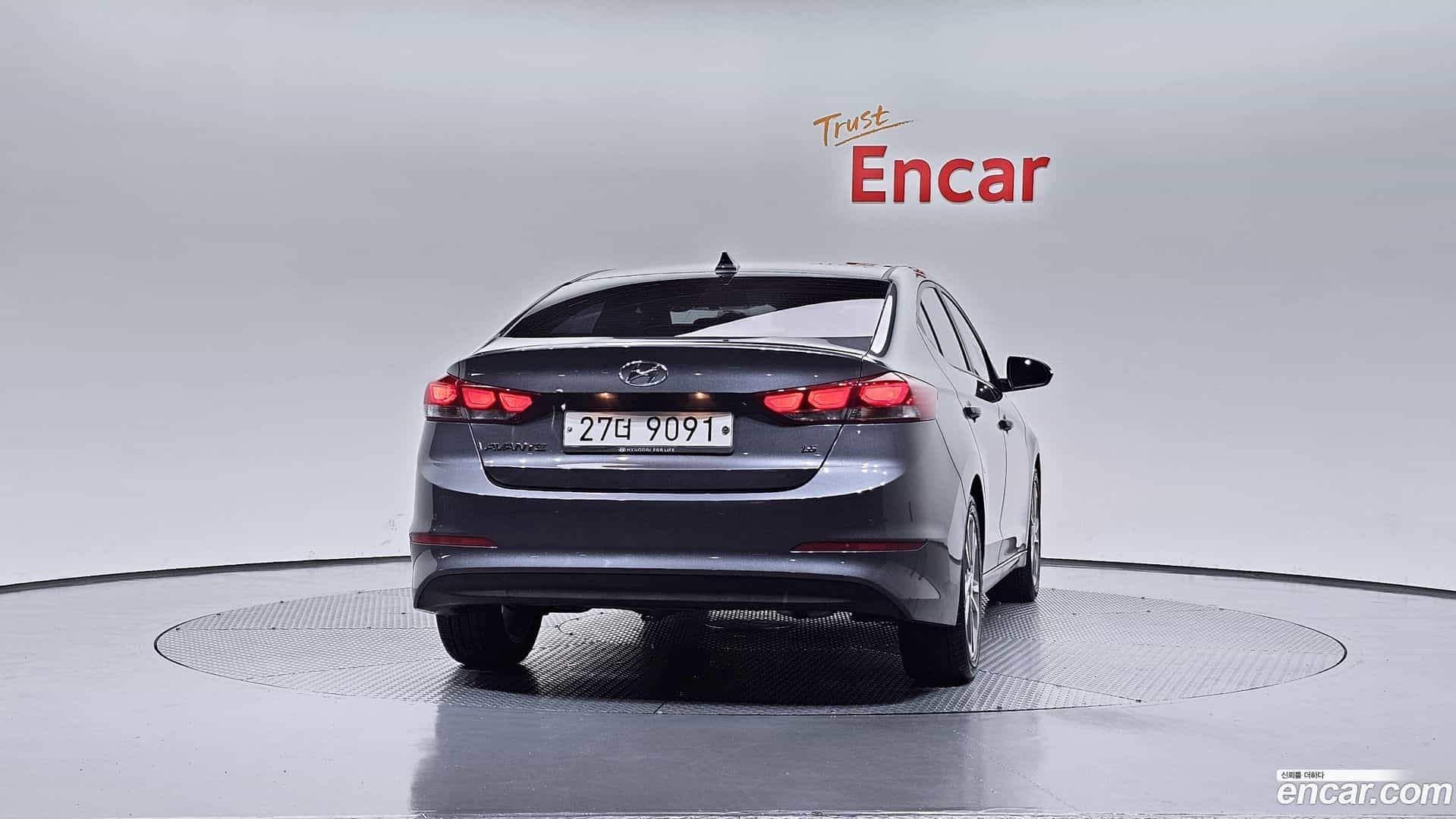 AVANTE Hyundai 2018.7-OUTER-004