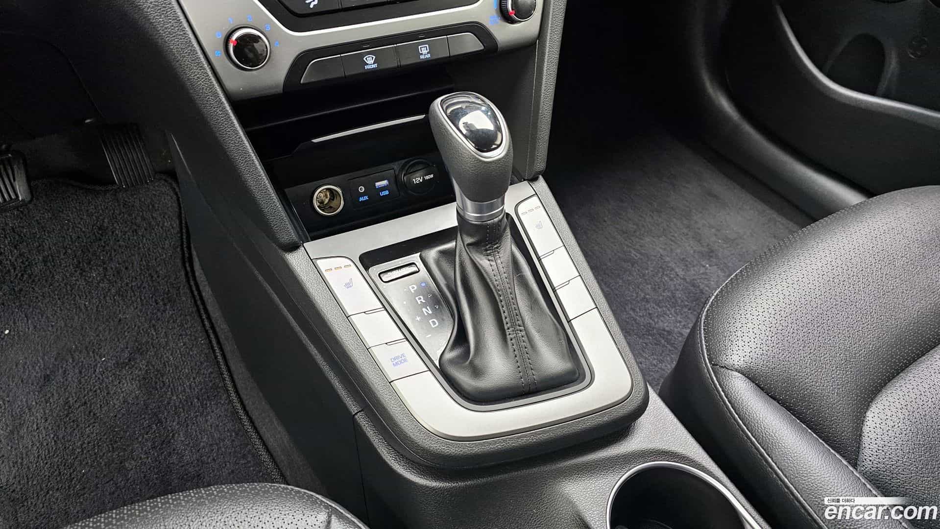 AVANTE Hyundai 2018.7-INNER-009
