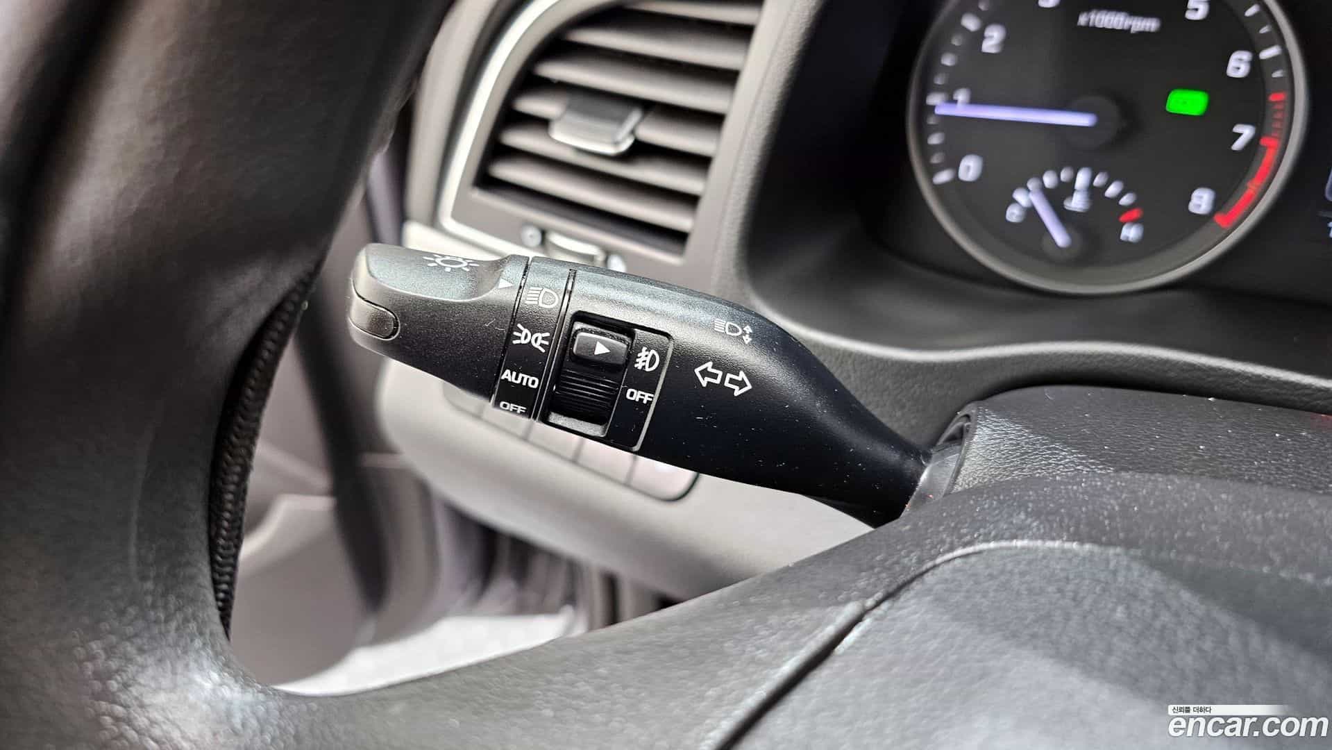 AVANTE Hyundai 2018.7-OPTION-023