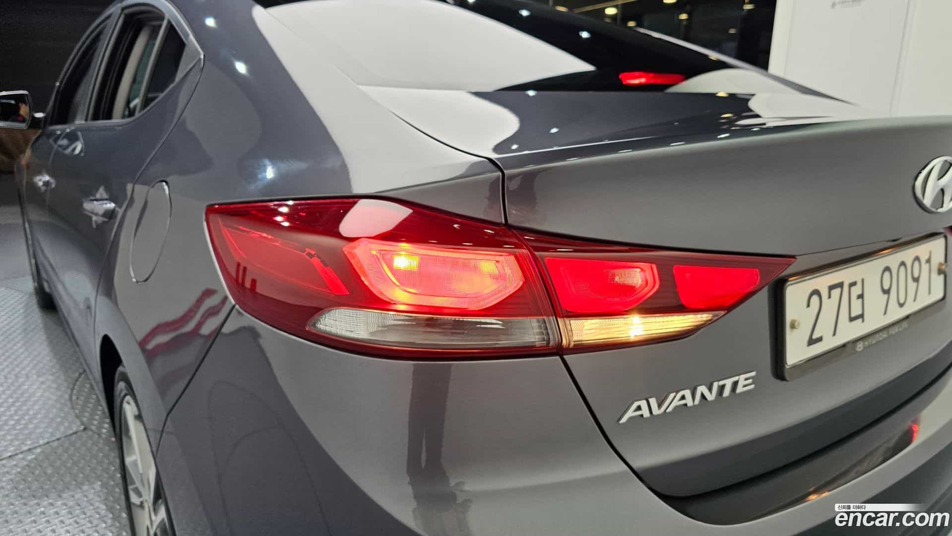 AVANTE Hyundai 2018.7-OUTER-033