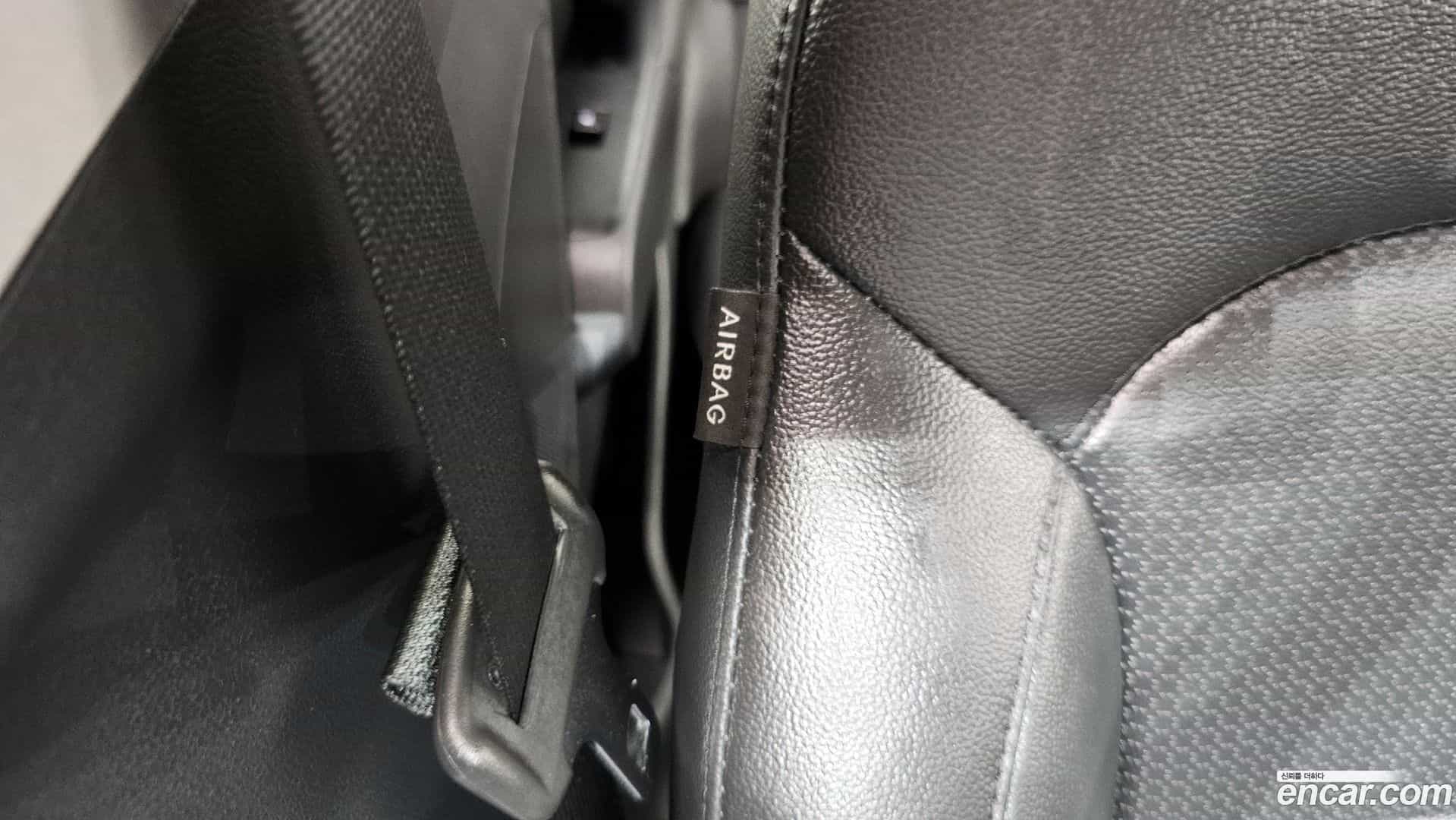 AVANTE Hyundai 2018.7-OPTION-042