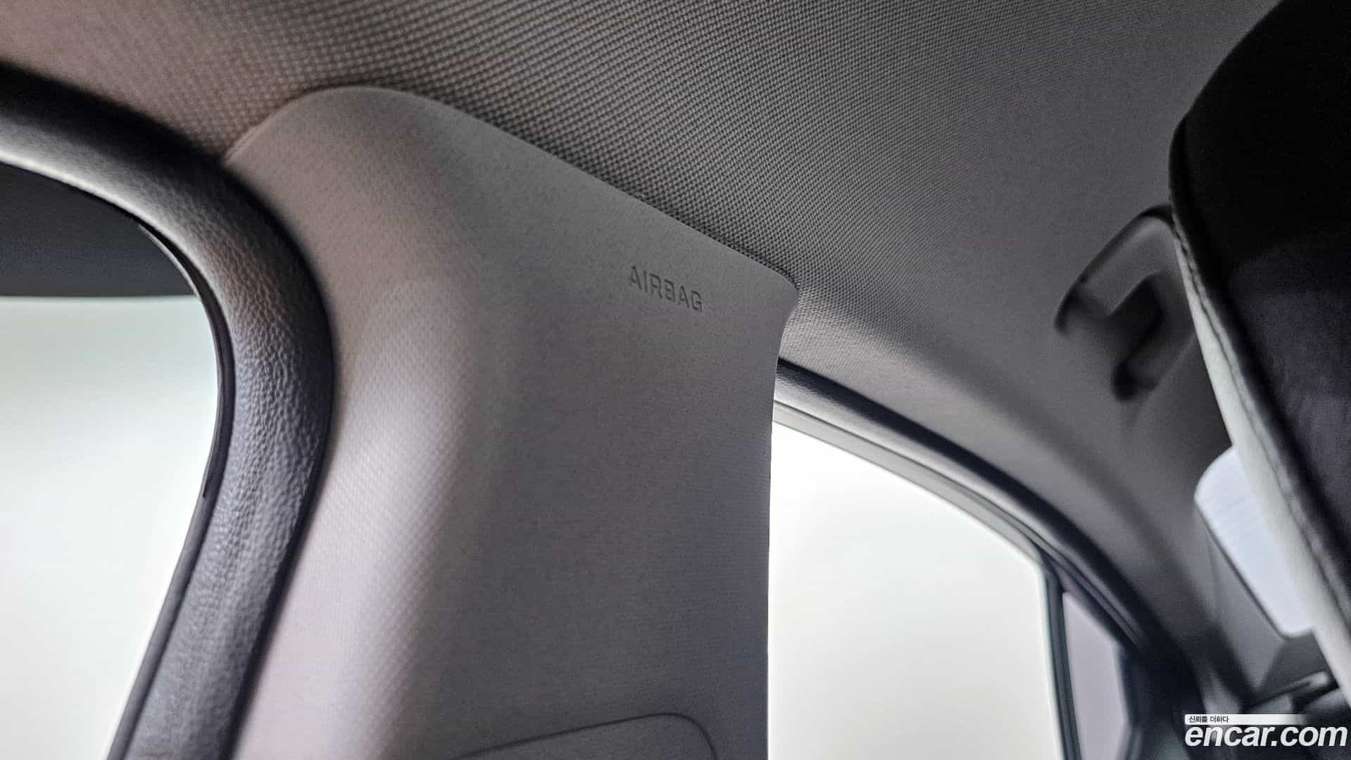 AVANTE Hyundai 2018.7-OPTION-043