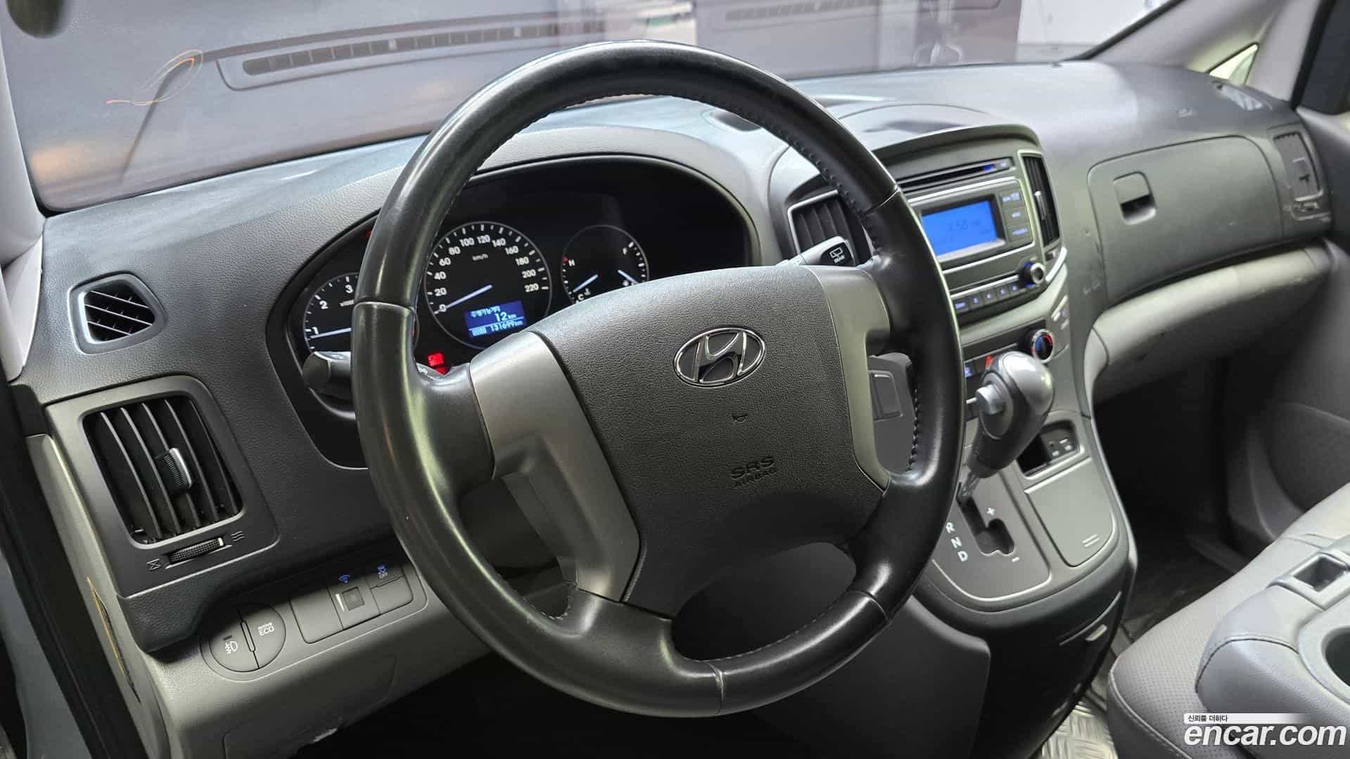Starex Hyundai 2019.6-OPTION-016