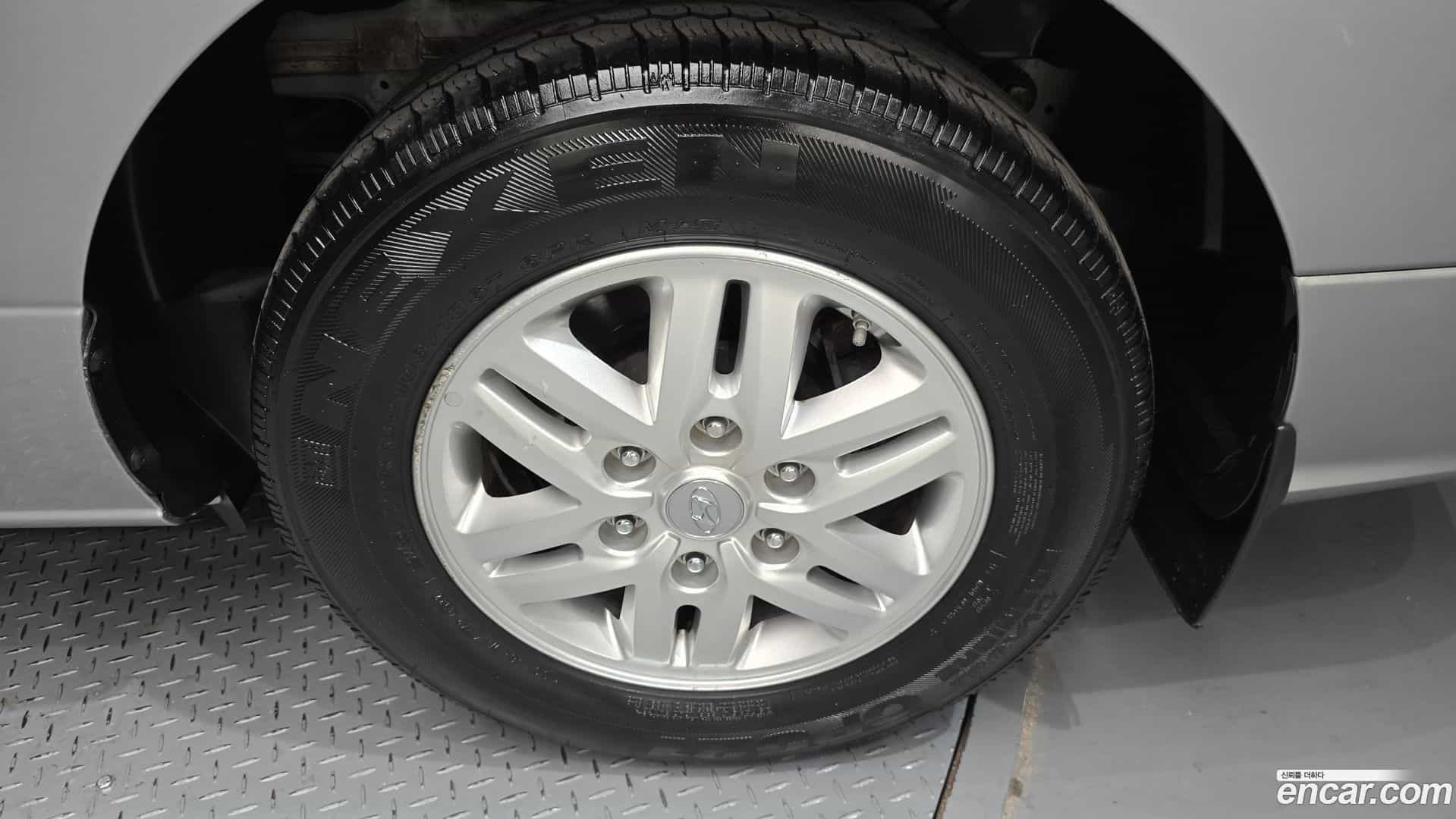 Starex Hyundai 2019.6-OUTER-031
