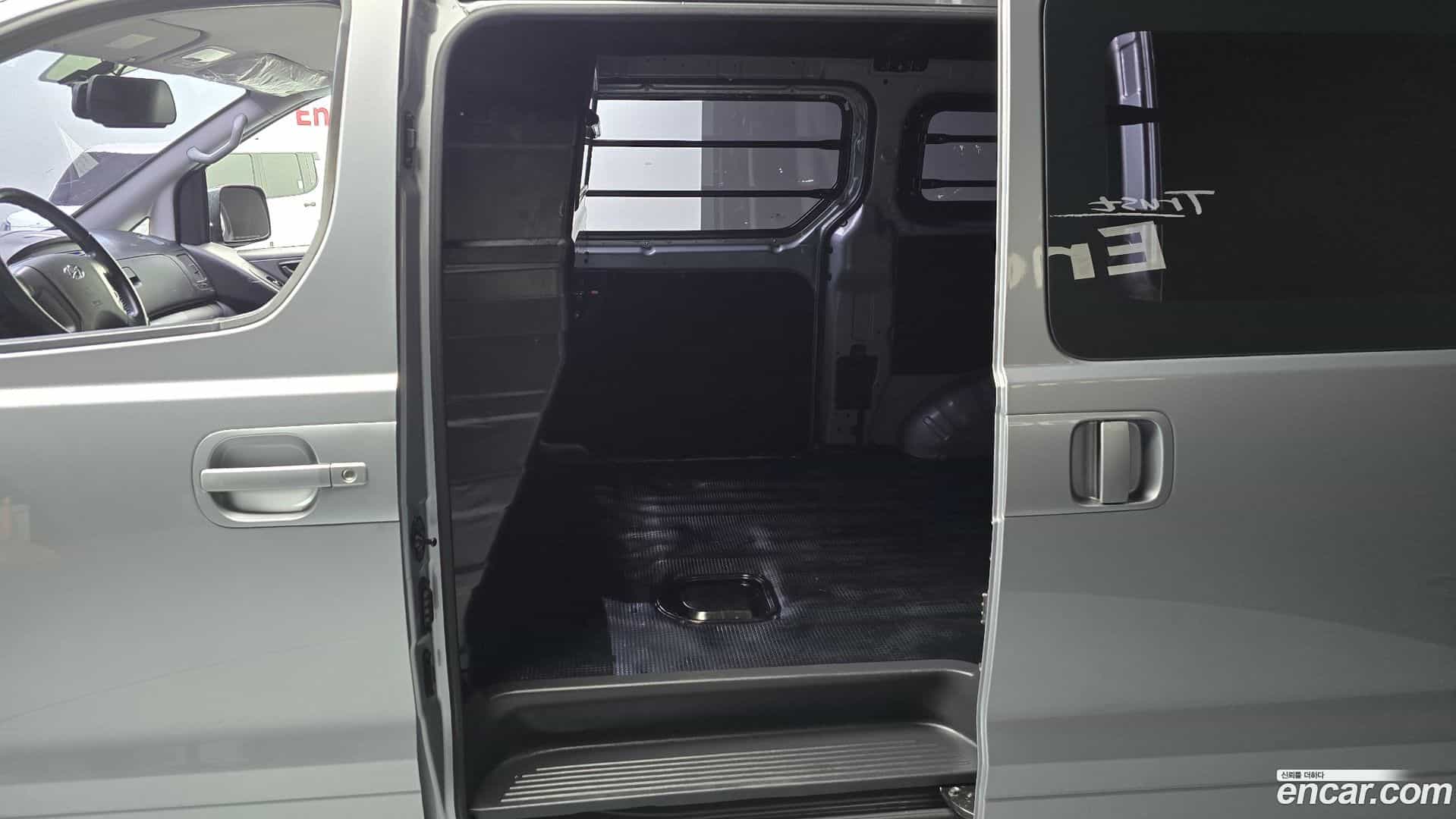 Starex Hyundai 2019.6-INNER-036