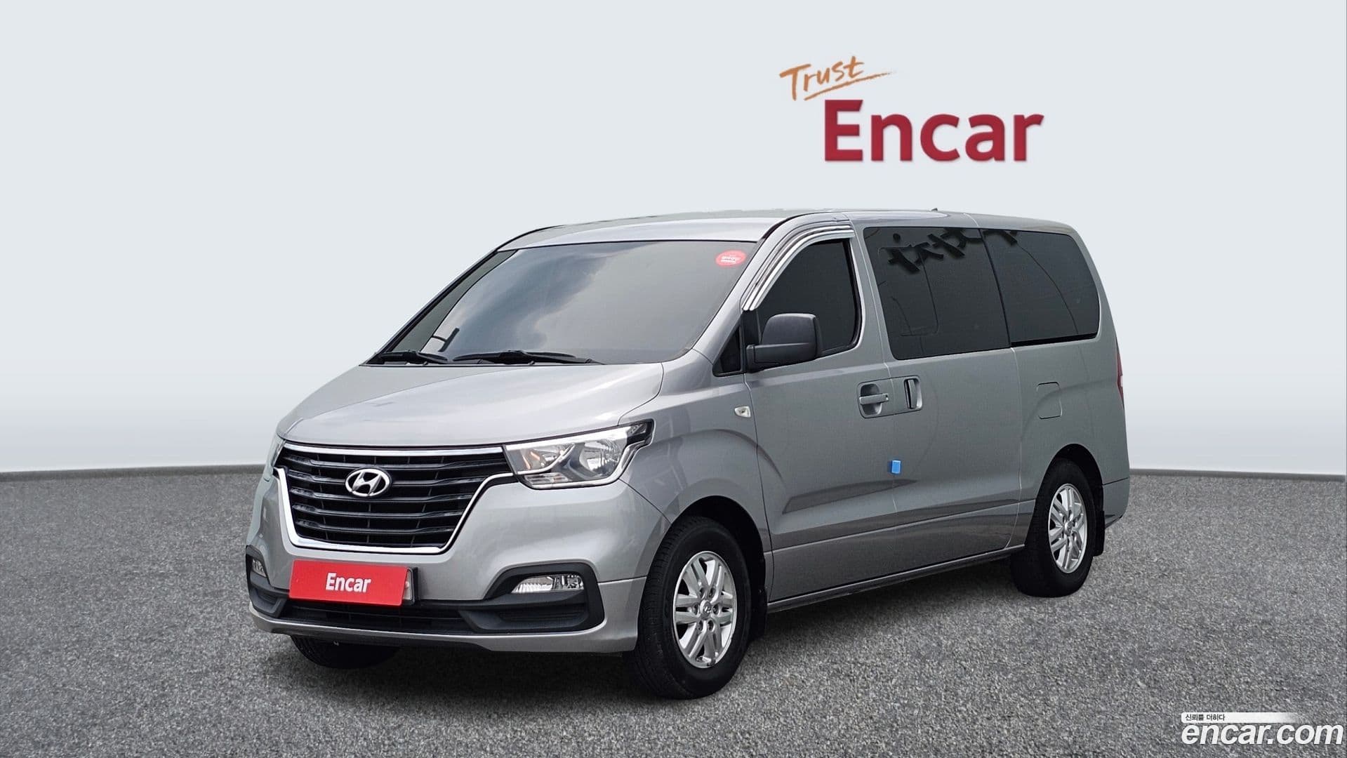Main__Slider__Photo:Starex Hyundai 2018.0-0