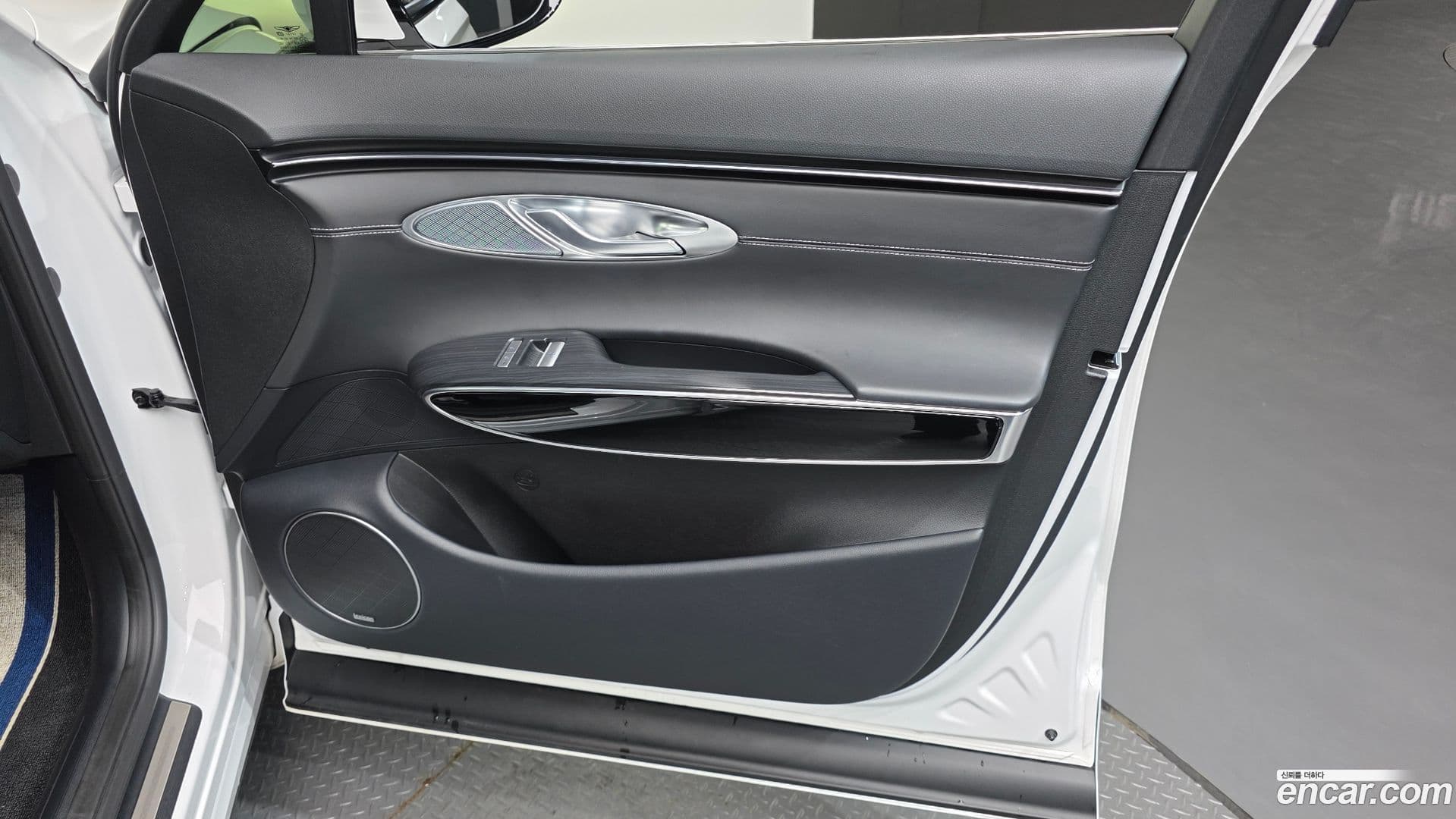 Main__Slider__Photo:GV70 Genesis 2023.5-24