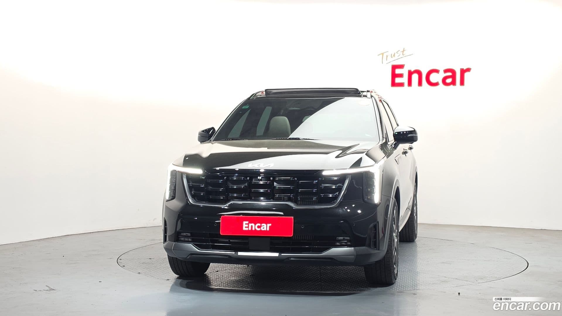 Main__Slider__Photo:Sorento Kia 2024.3-2