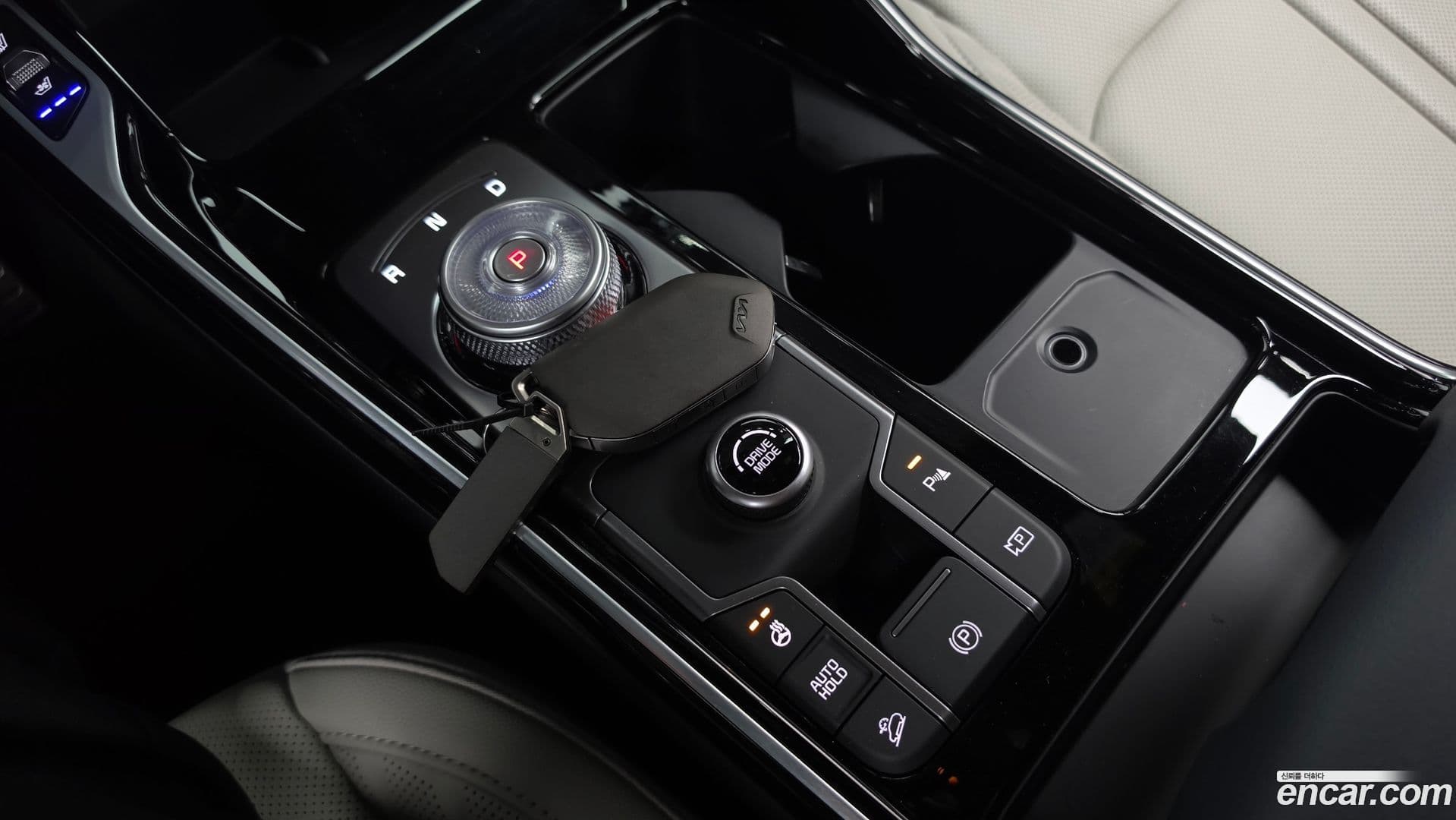 Main__Slider__Photo:Sorento Kia 2024.3-8