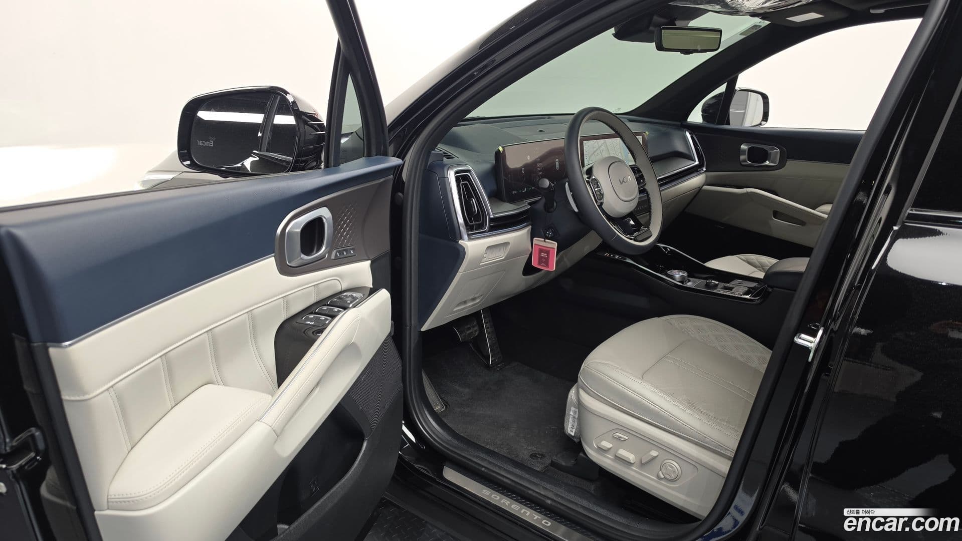 Main__Slider__Photo:Sorento Kia 2024.3-9