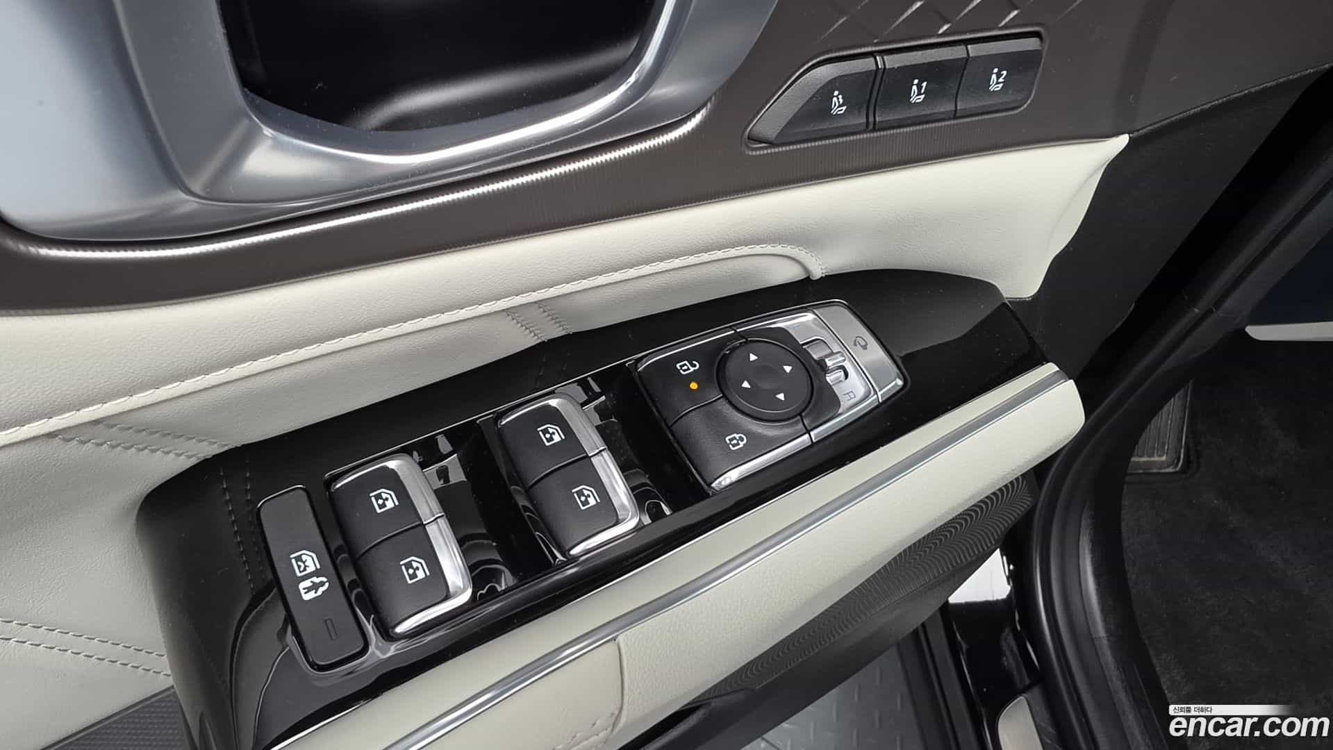 Sorento Kia 2024.3-OPTION-044