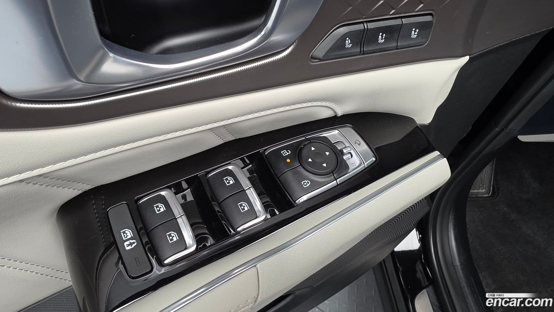 Main__Slider__Photo:Sorento Kia 2024.3-30