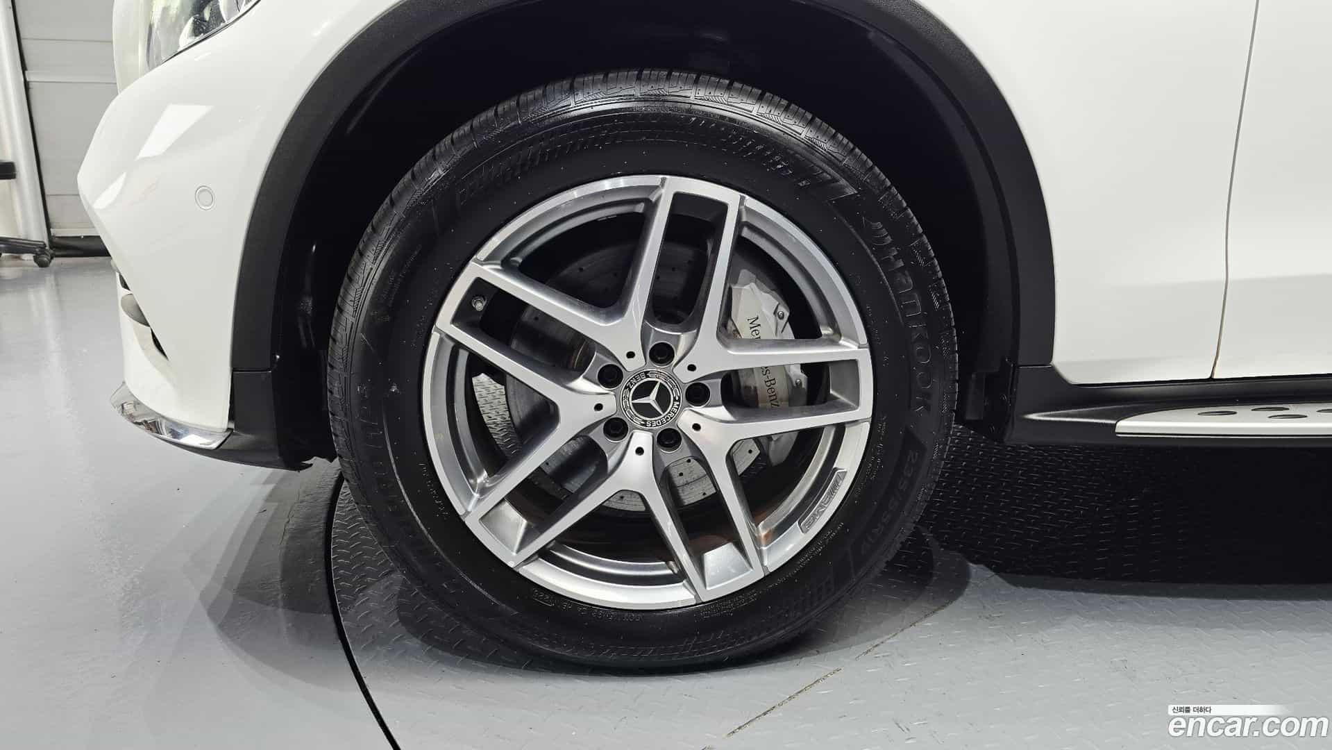 GLC-Class Mercedes-Benz 2018.11-OUTER-005