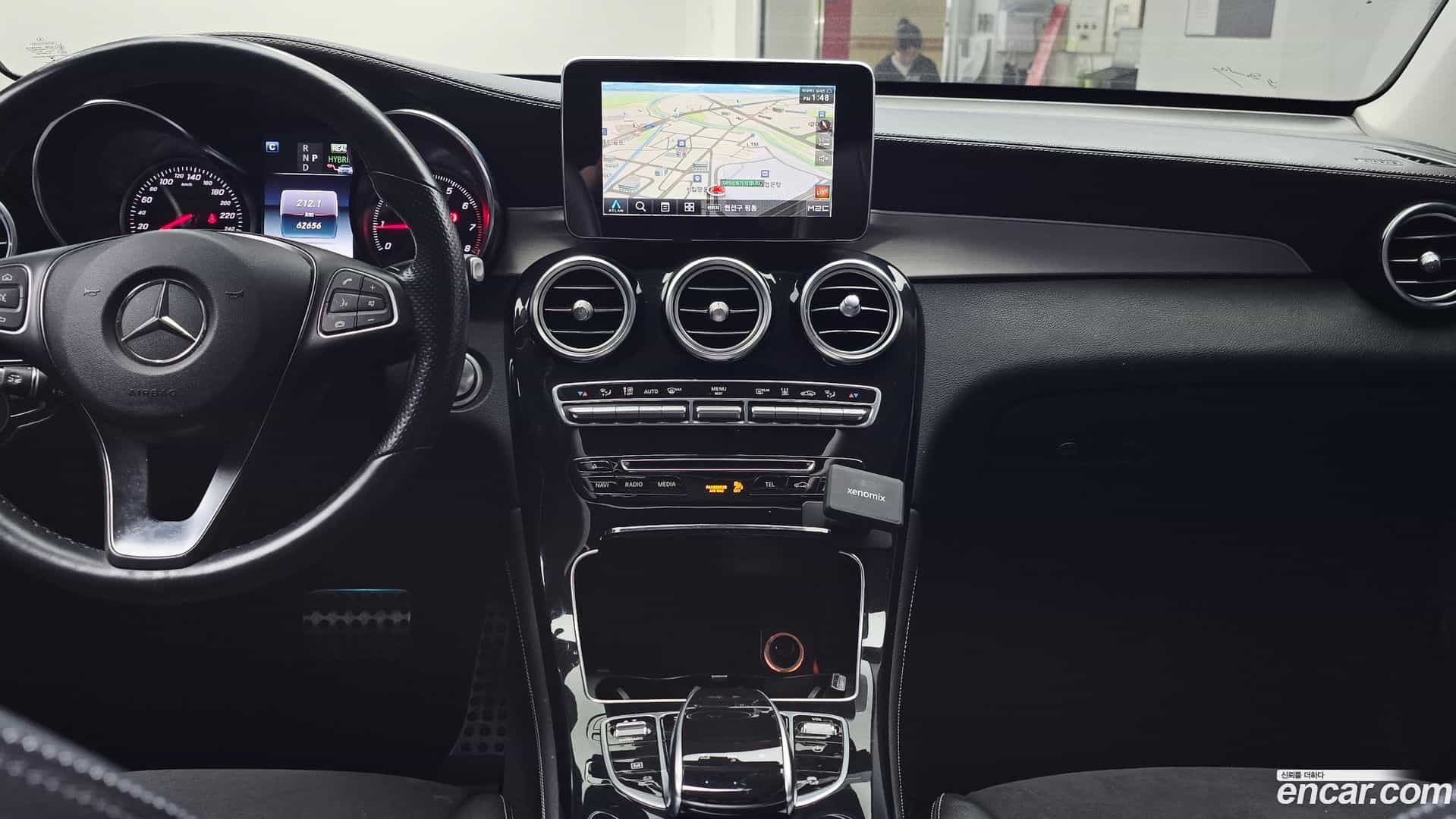 GLC-Class Mercedes-Benz 2018.11-OPTION-022