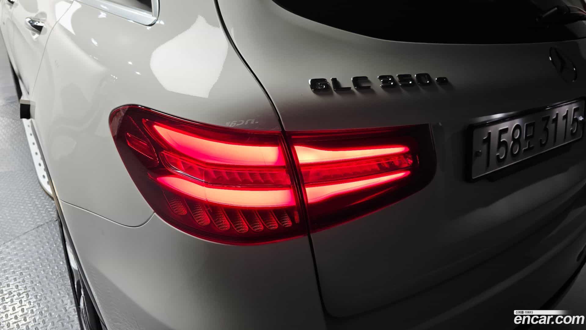GLC-Class Mercedes-Benz 2018.11-OUTER-033