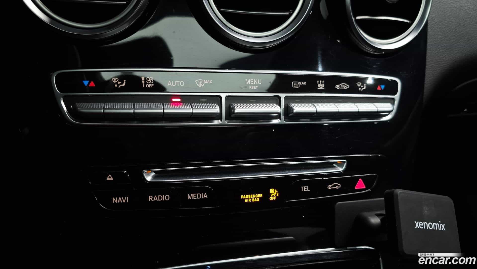 GLC-Class Mercedes-Benz 2018.11-OPTION-041