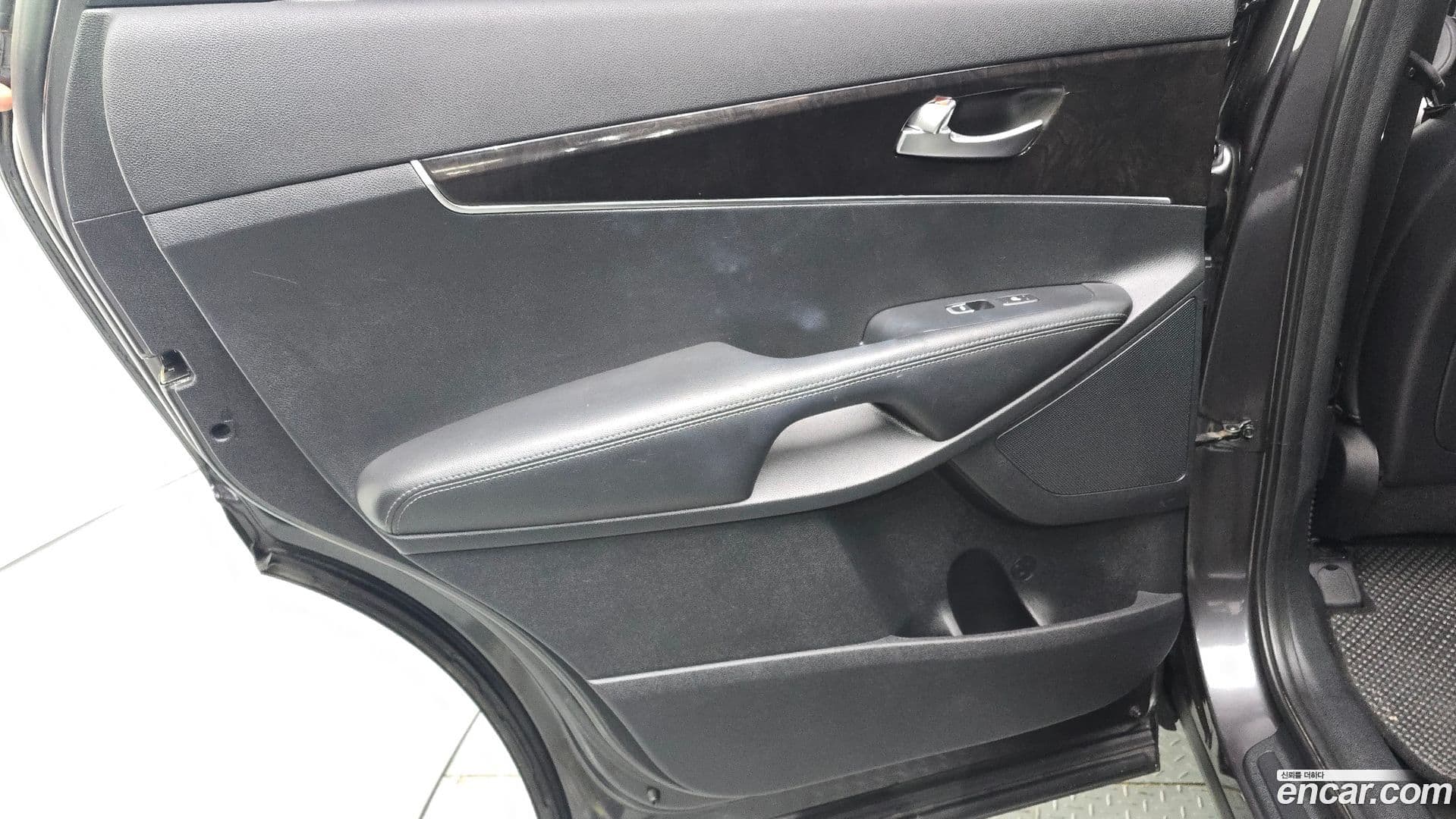 Main__Slider__Photo:Sorento Kia 2014.8-24
