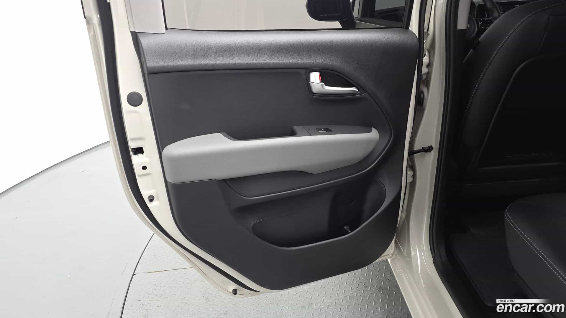 RAY Kia 2025.11-INNER-035