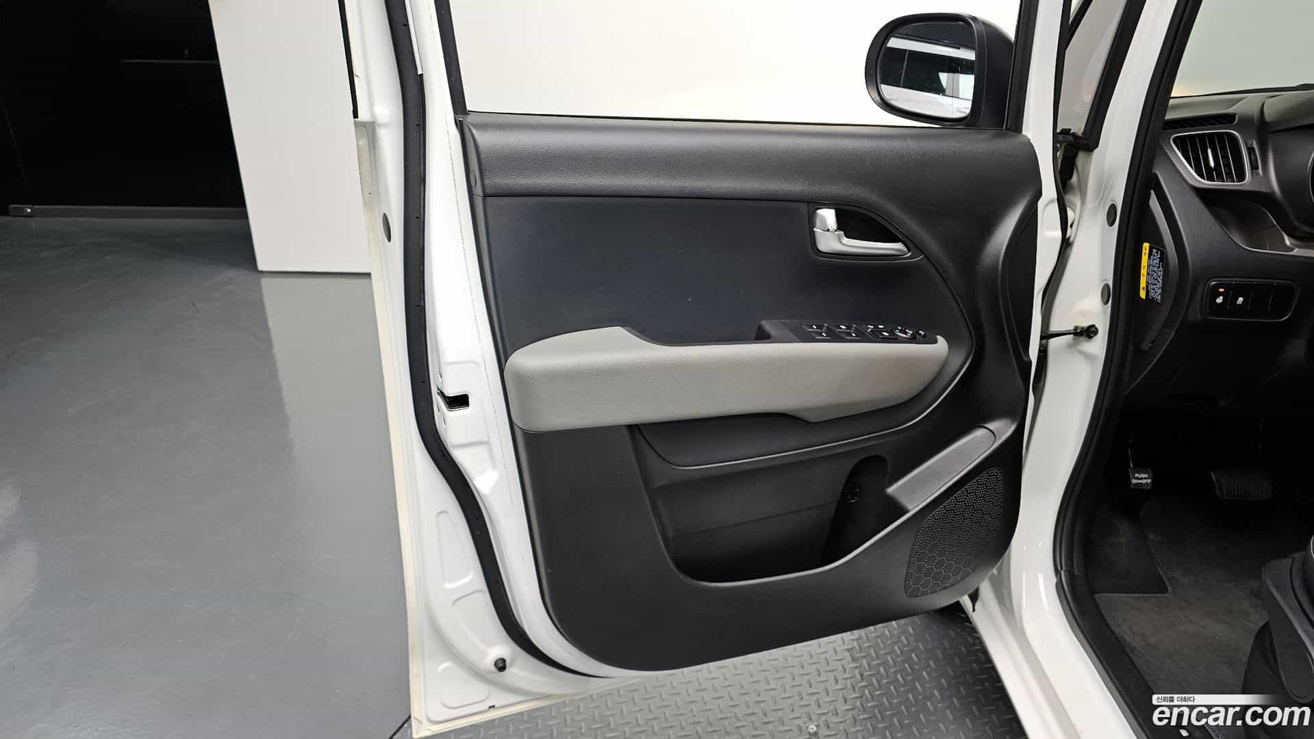 RAY Kia 2019.2-OPTION-024