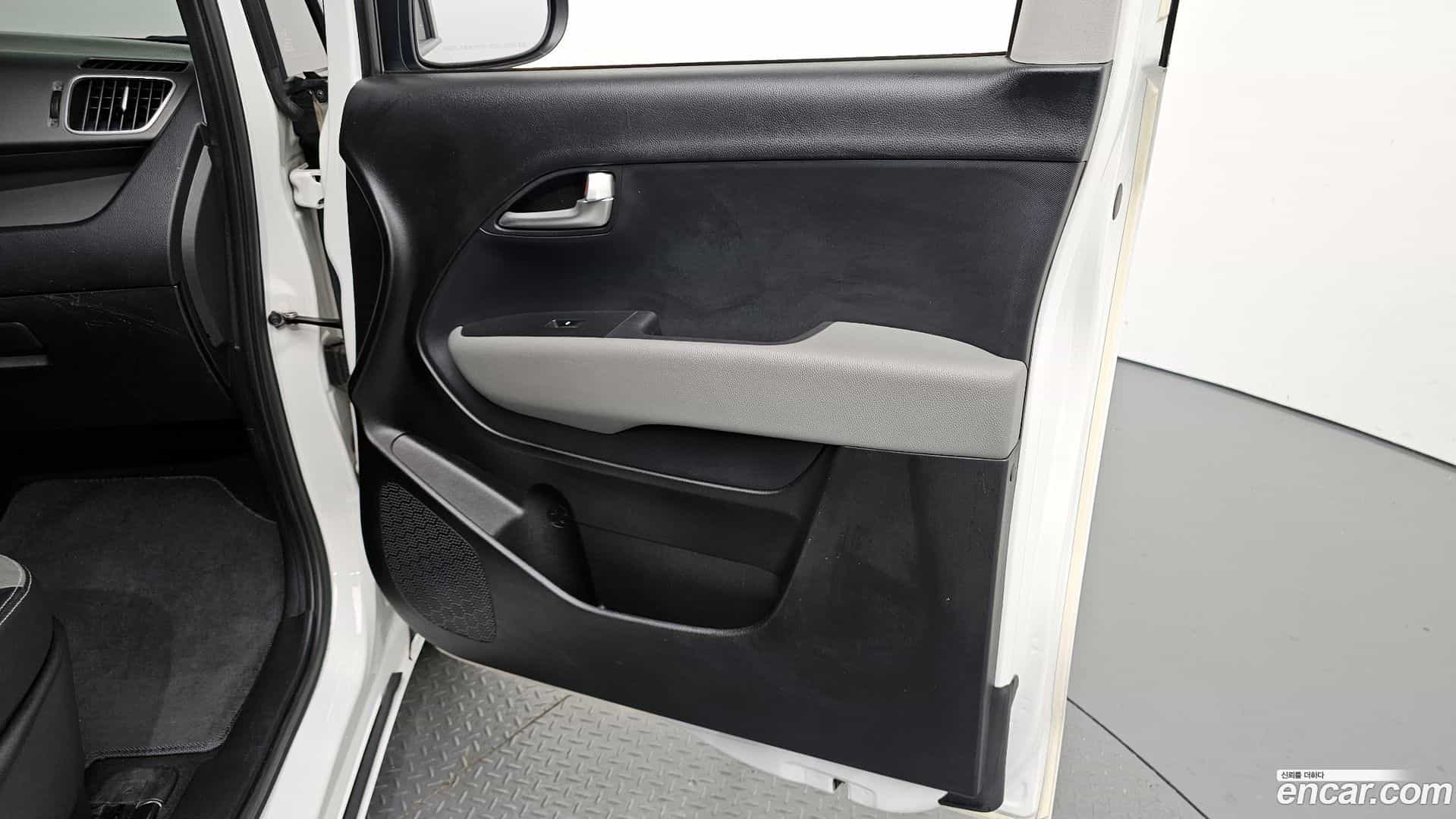 RAY Kia 2019.2-INNER-034