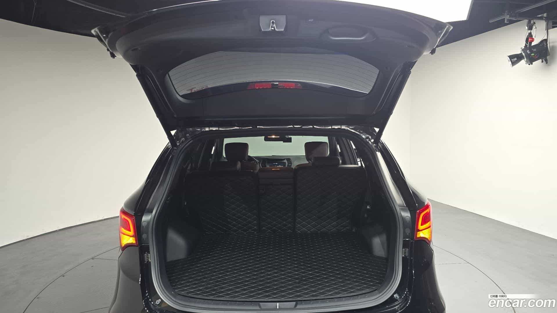 Santafe Hyundai 2017.2-OPTION-023