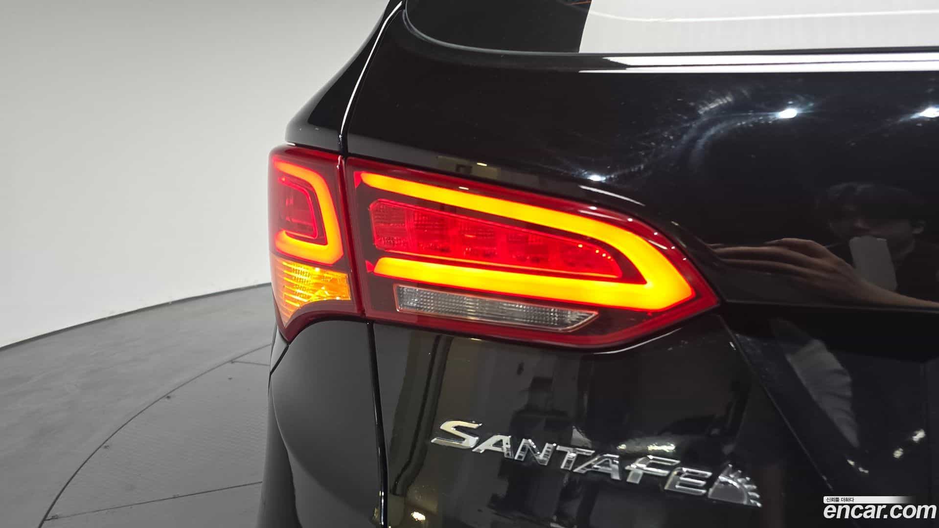Santafe Hyundai 2017.2-OUTER-033