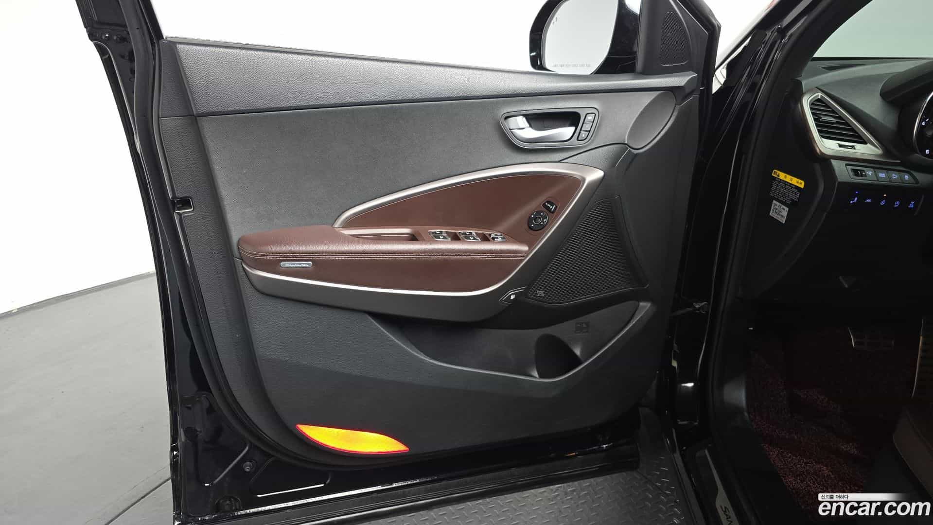 Santafe Hyundai 2017.2-INNER-034
