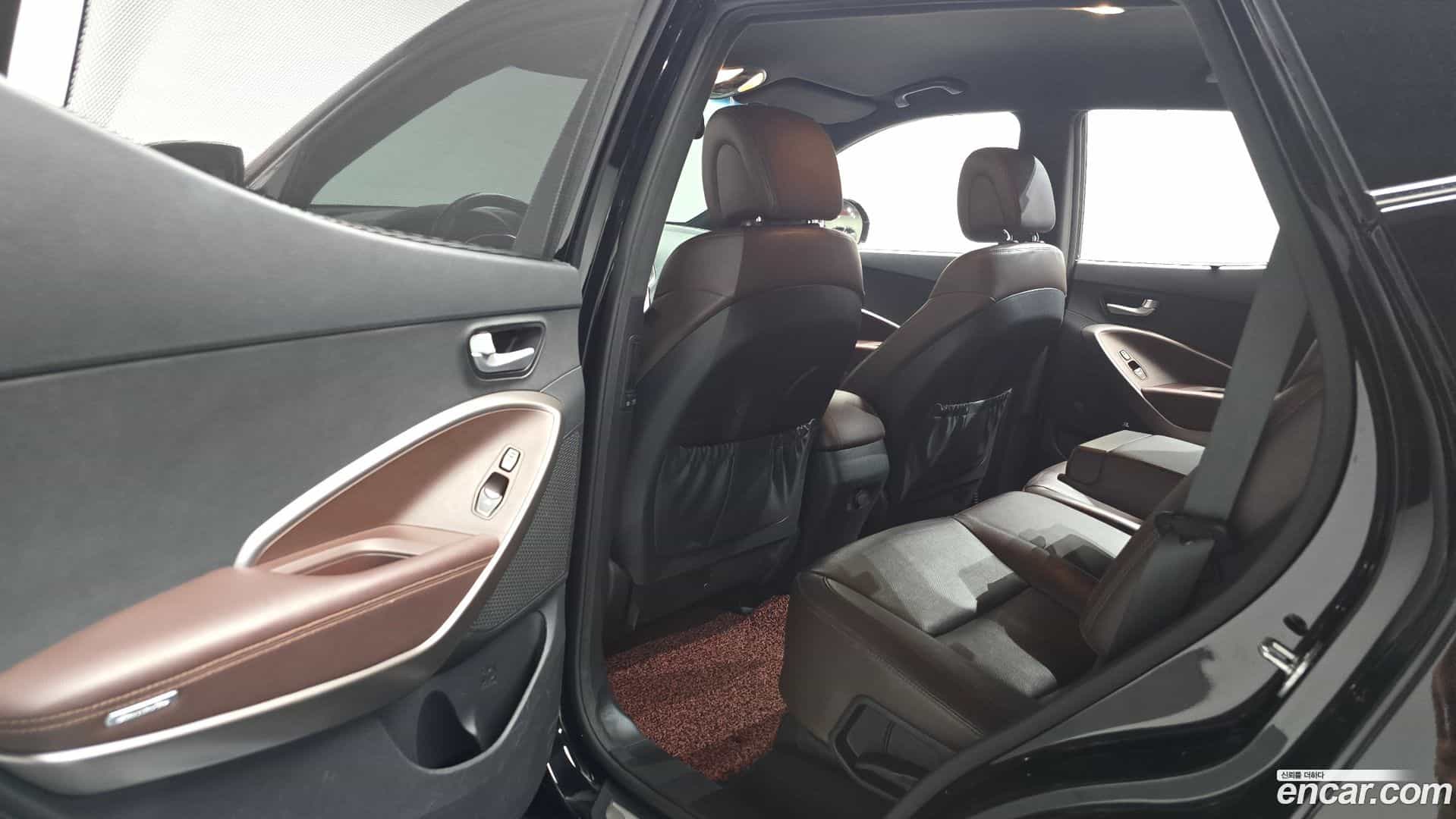 Santafe Hyundai 2017.2-INNER-036