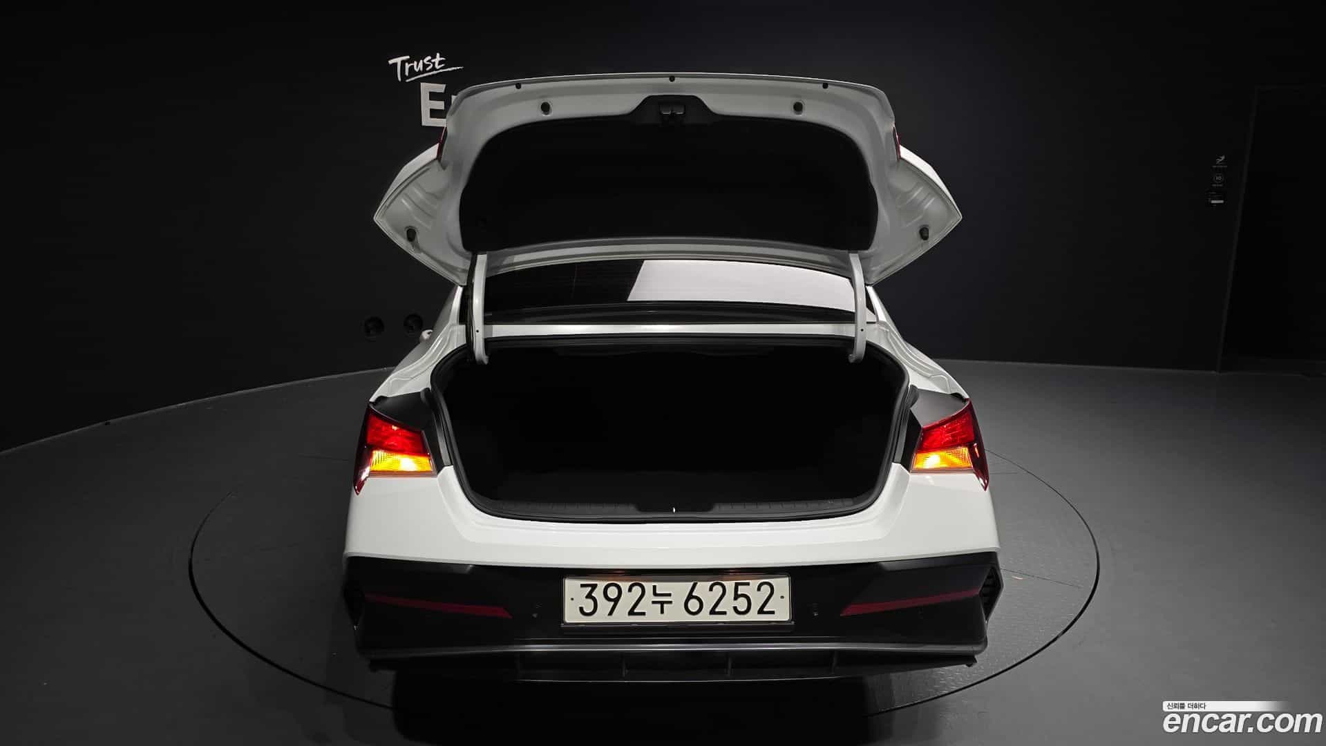 AVANTE Hyundai 2025.7-OPTION-024
