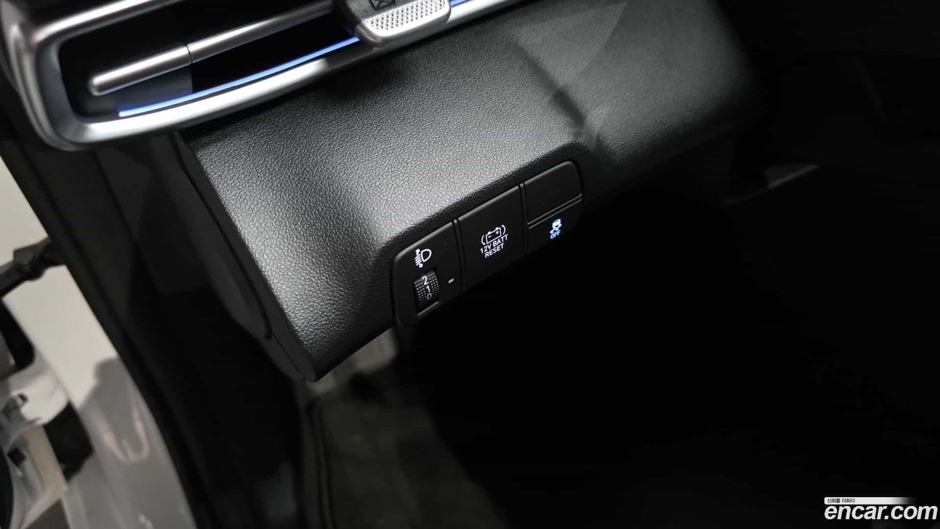 AVANTE Hyundai 2025.7-OPTION-047