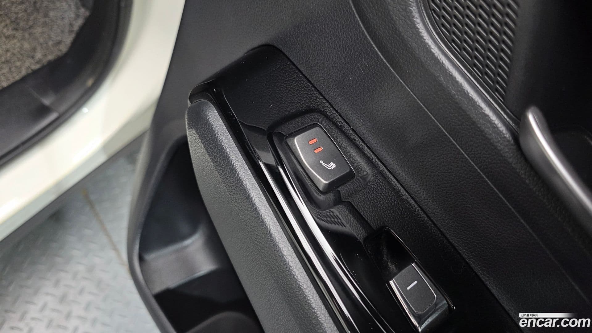 Main__Slider__Photo:KORANDO KG Mobility 2020.8-16