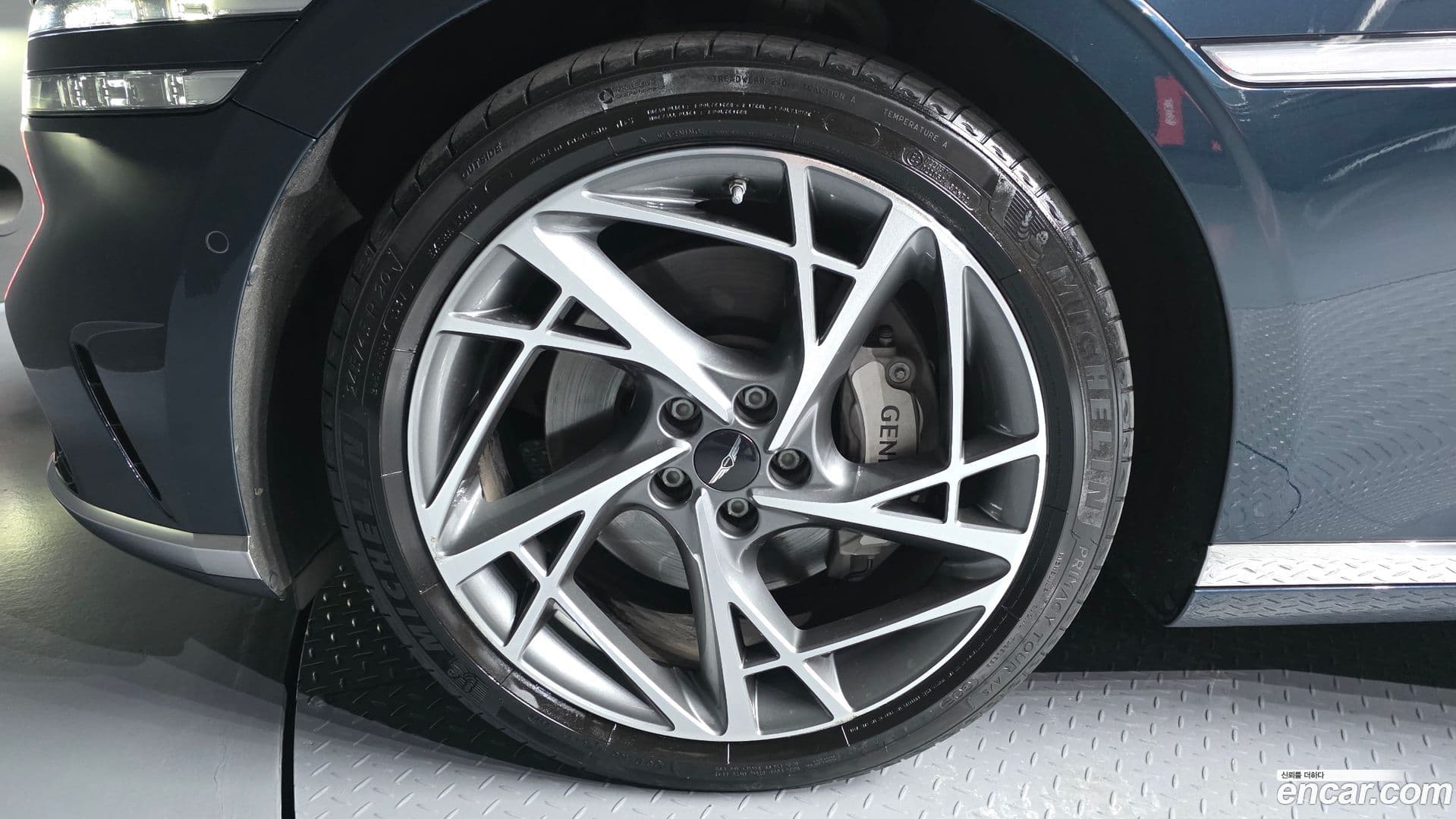 Main__Slider__Photo:G90 Genesis 2022.11-4