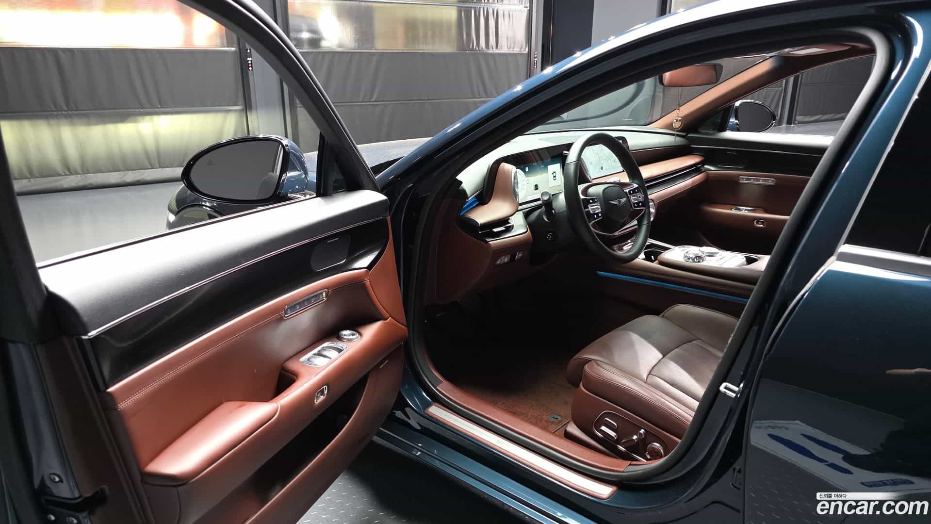 G90 Genesis 2022.11-INNER-010