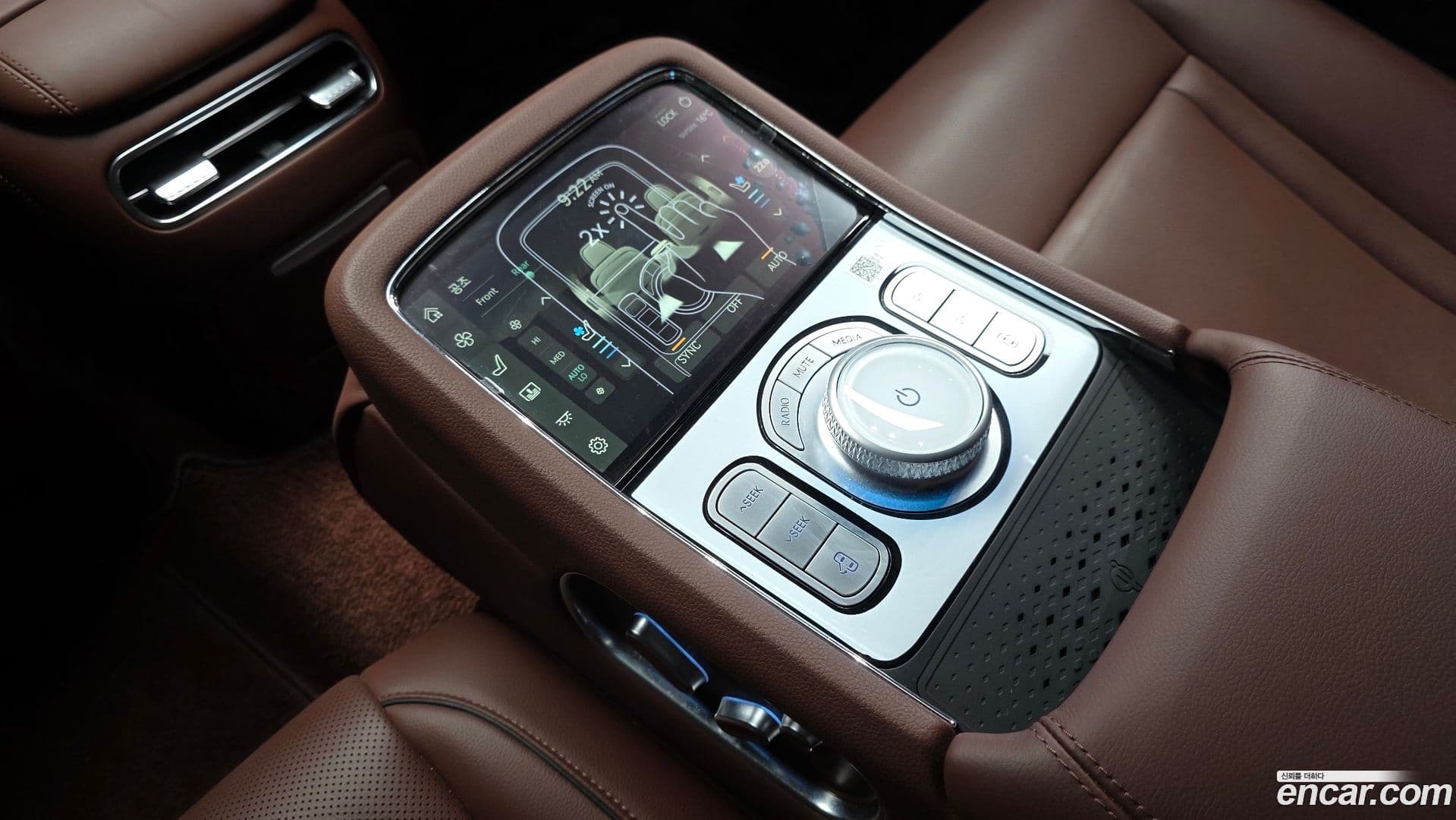 Main__Slider__Photo:G90 Genesis 2022.11-18