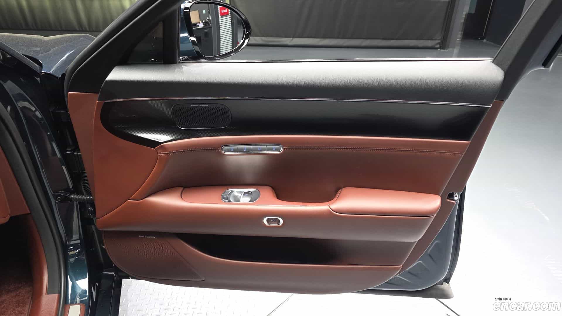 G90 Genesis 2022.11-INNER-034