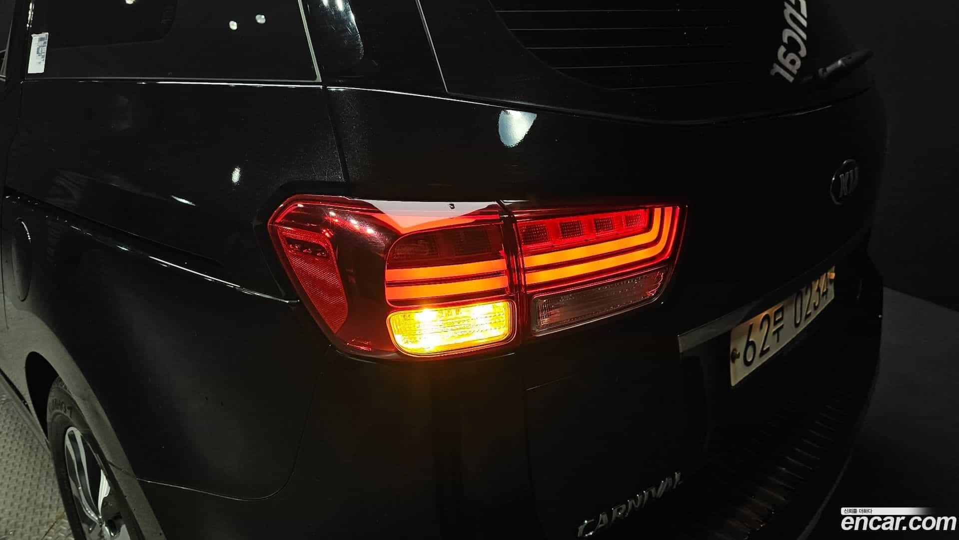 Canival Kia 2015.9-OUTER-033