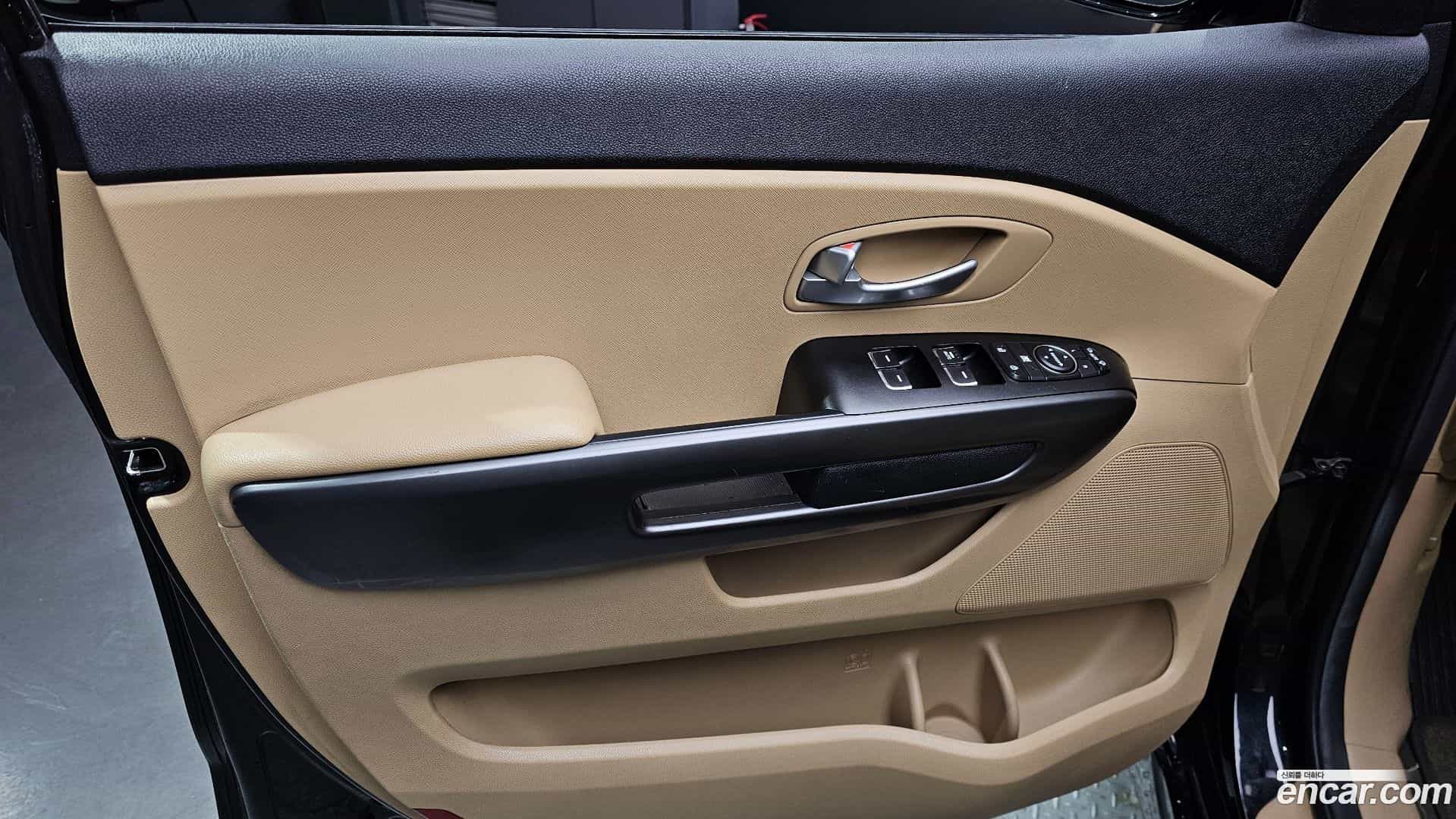 Canival Kia 2015.9-INNER-034