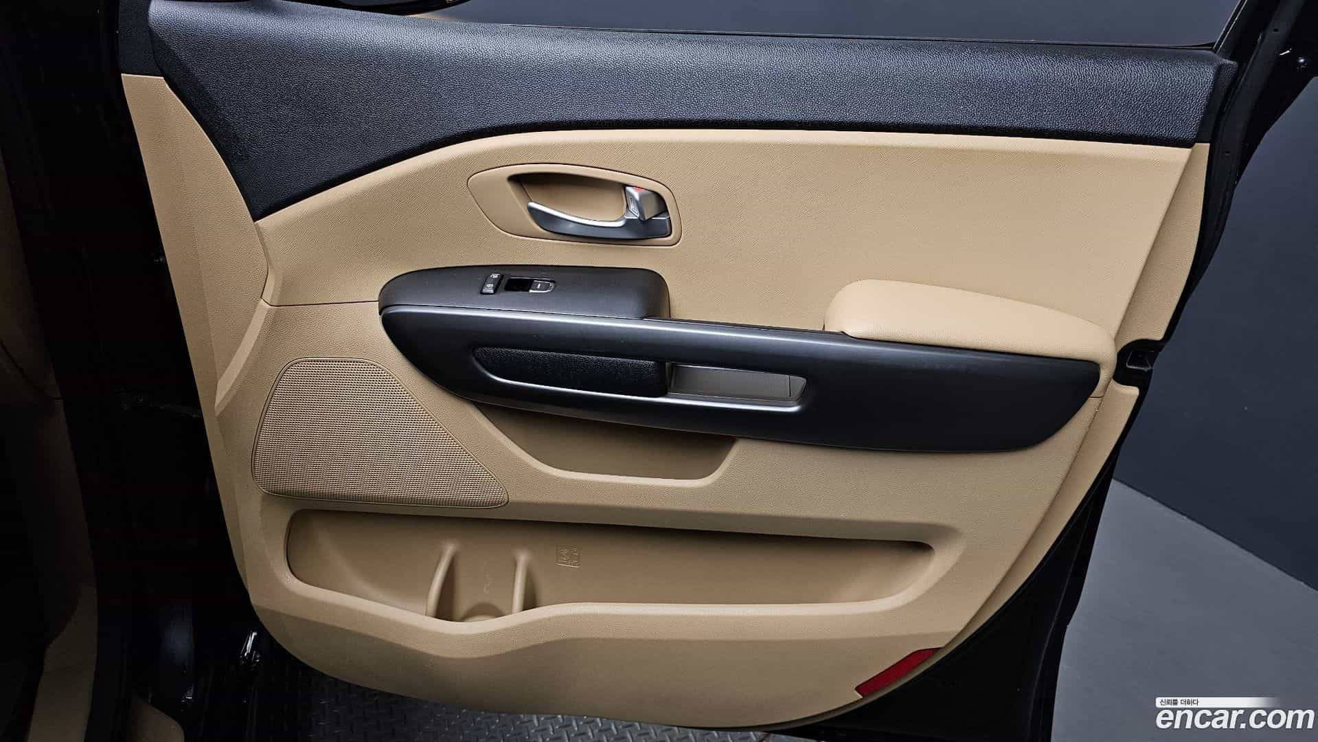 Canival Kia 2015.9-INNER-035