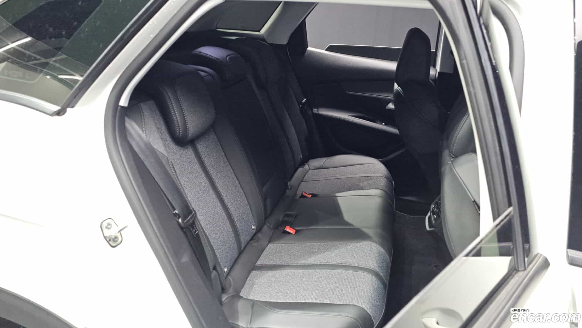 3008 Peugeot 2021.3-OPTION-016