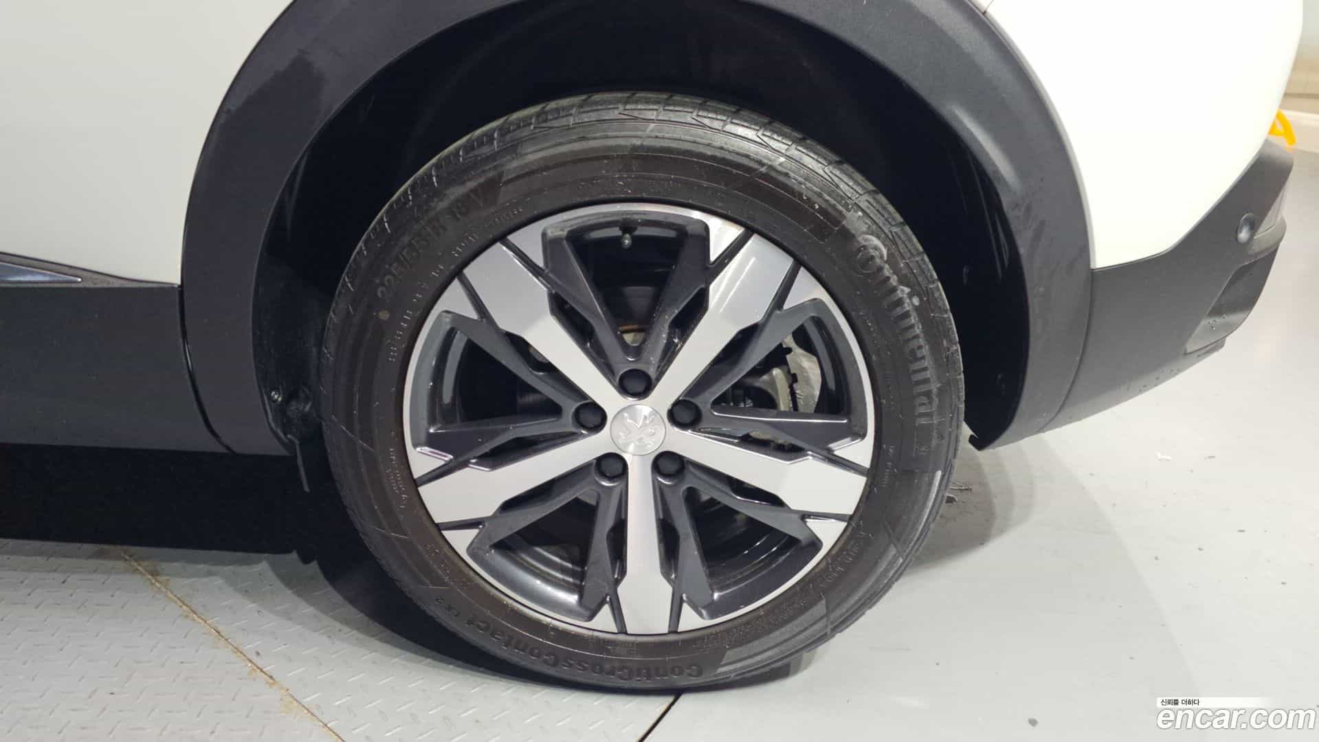 3008 Peugeot 2021.3-OUTER-031