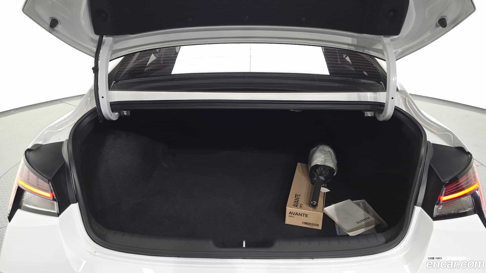 AVANTE Hyundai 2023.7-OPTION-024