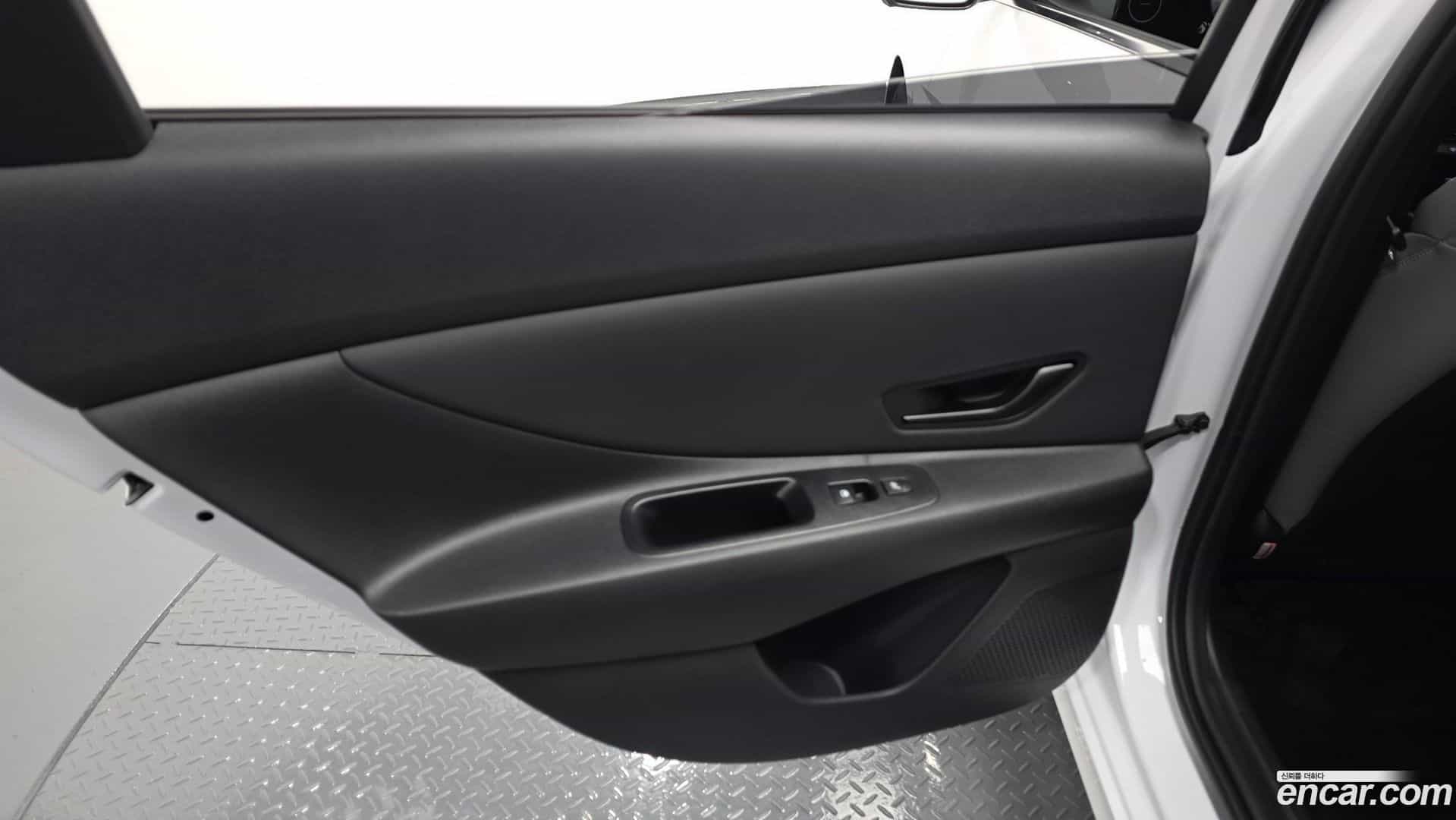AVANTE Hyundai 2023.7-INNER-035