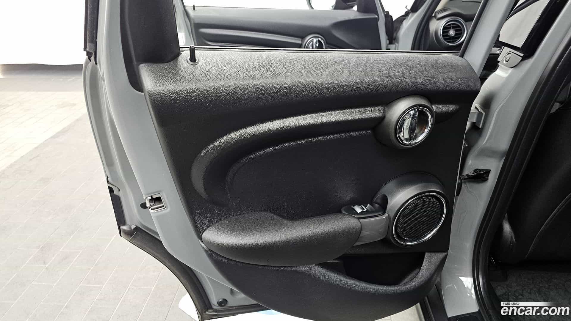 Cooper Mini 2020.11-INNER-035